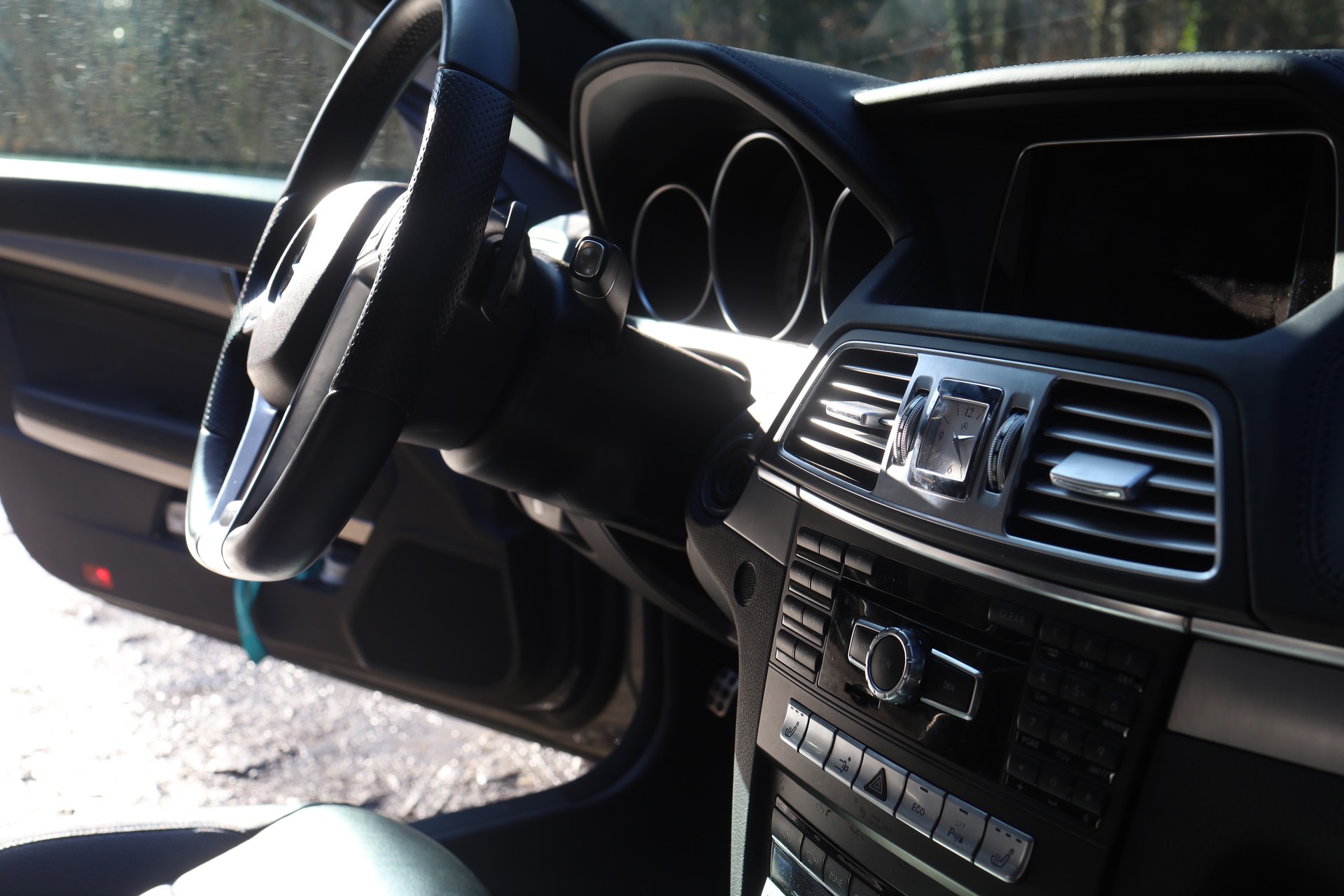 MERCEDES-BENZ E 350 4Matic-image-2