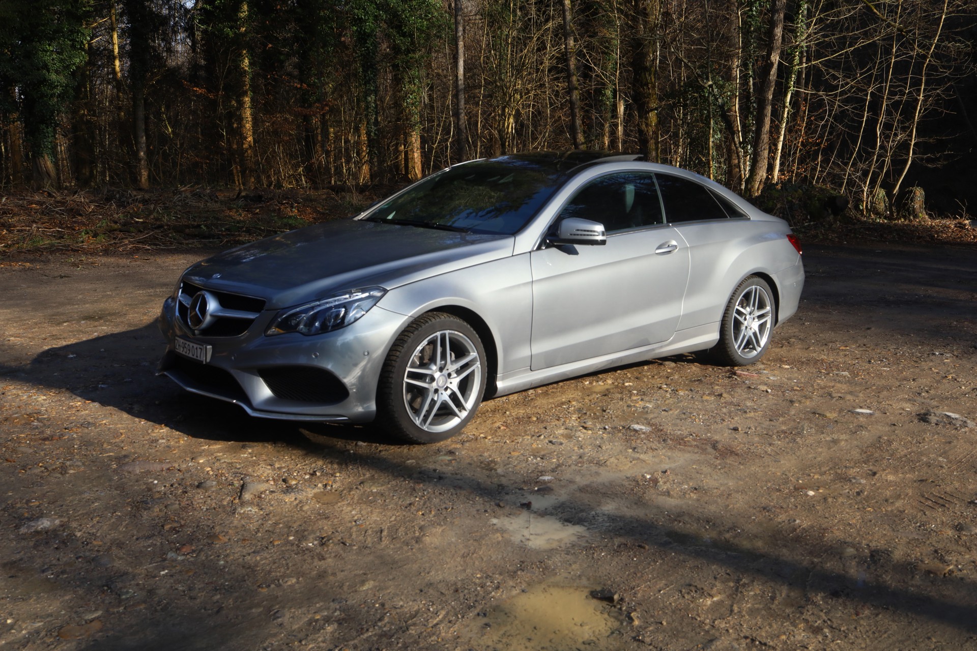 MERCEDES-BENZ E 350 4Matic-image-4