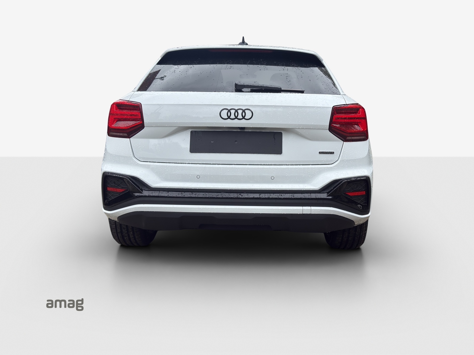 AUDI Q2 40 TFSI S line quattro S-tronic-showroom-element-3