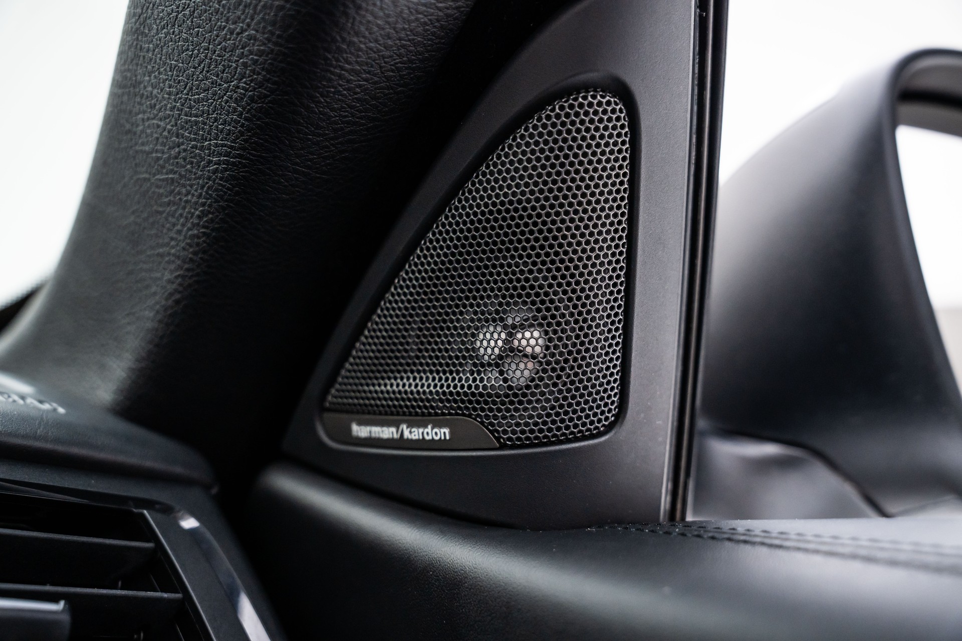 BMW 440i Cabriolet Steptronic - Individual-image-24