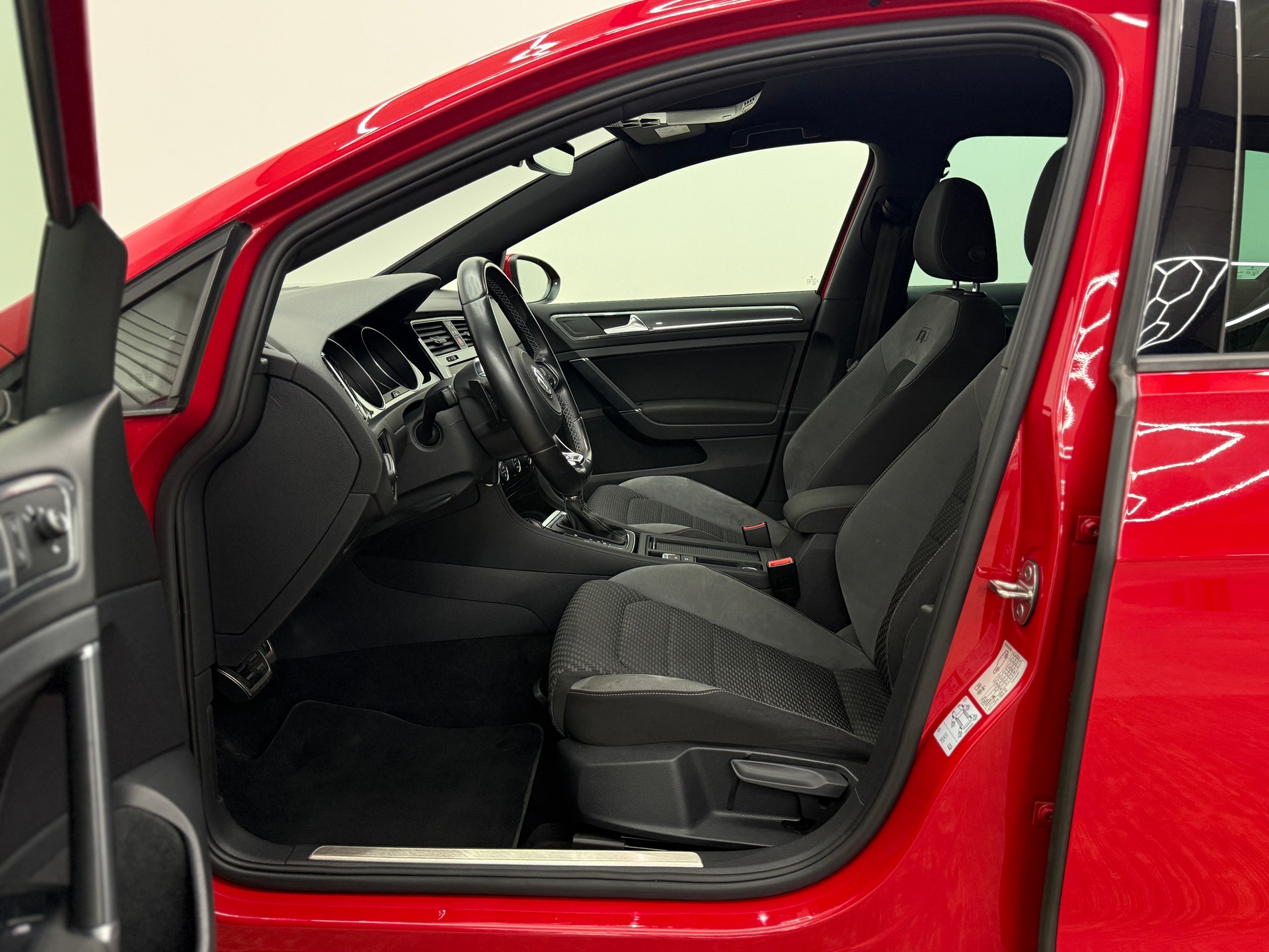 VW Golf 1.5 TSI EVO Highline DSG-image-18