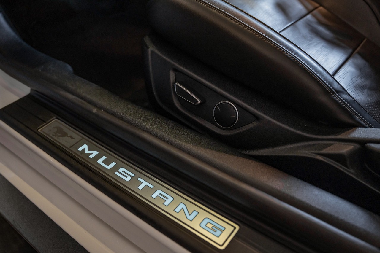 FORD Mustang Fastback 5.0 V8 GT Automat-image-25