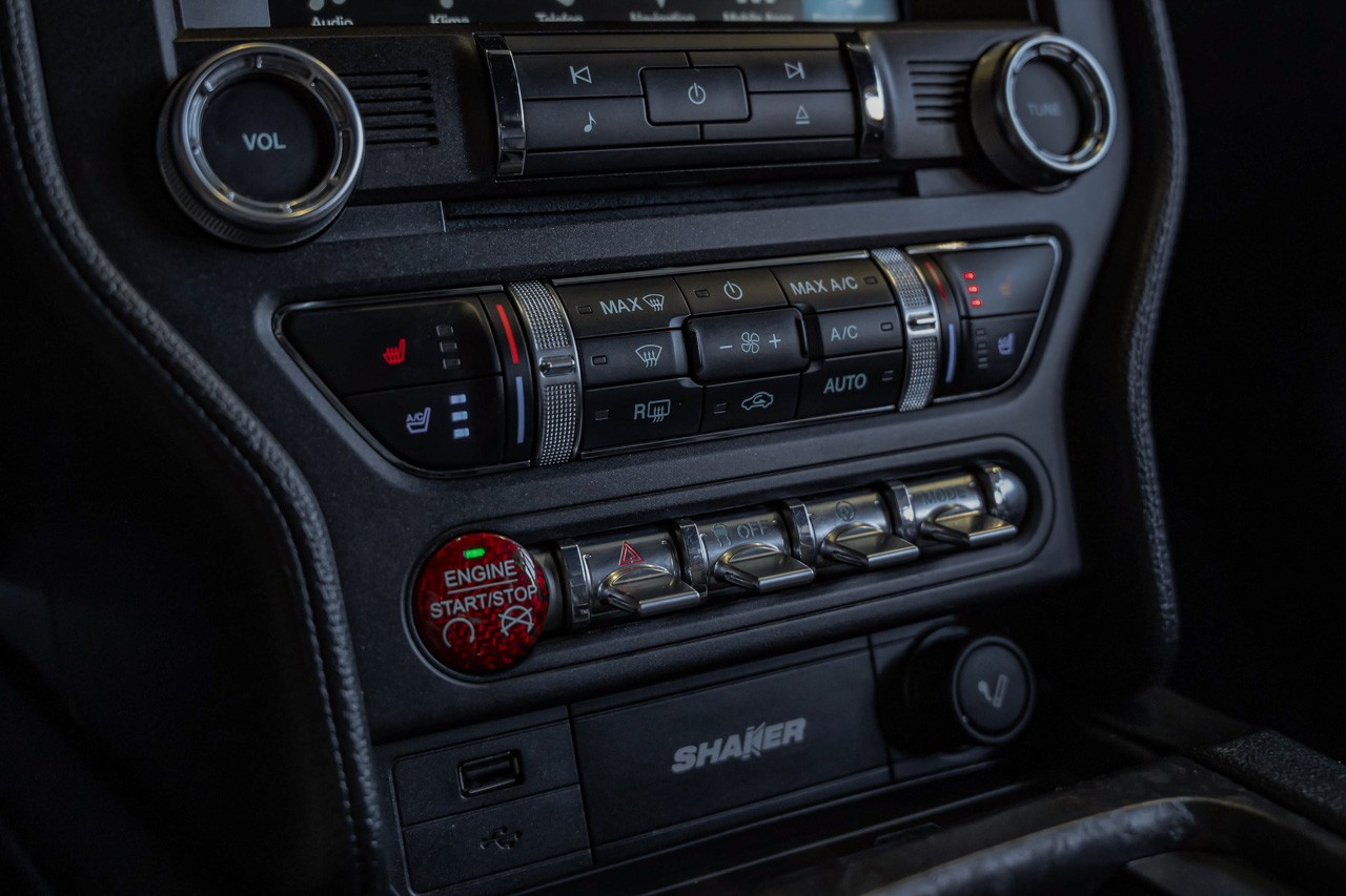 FORD Mustang Fastback 5.0 V8 GT Automat-image-23