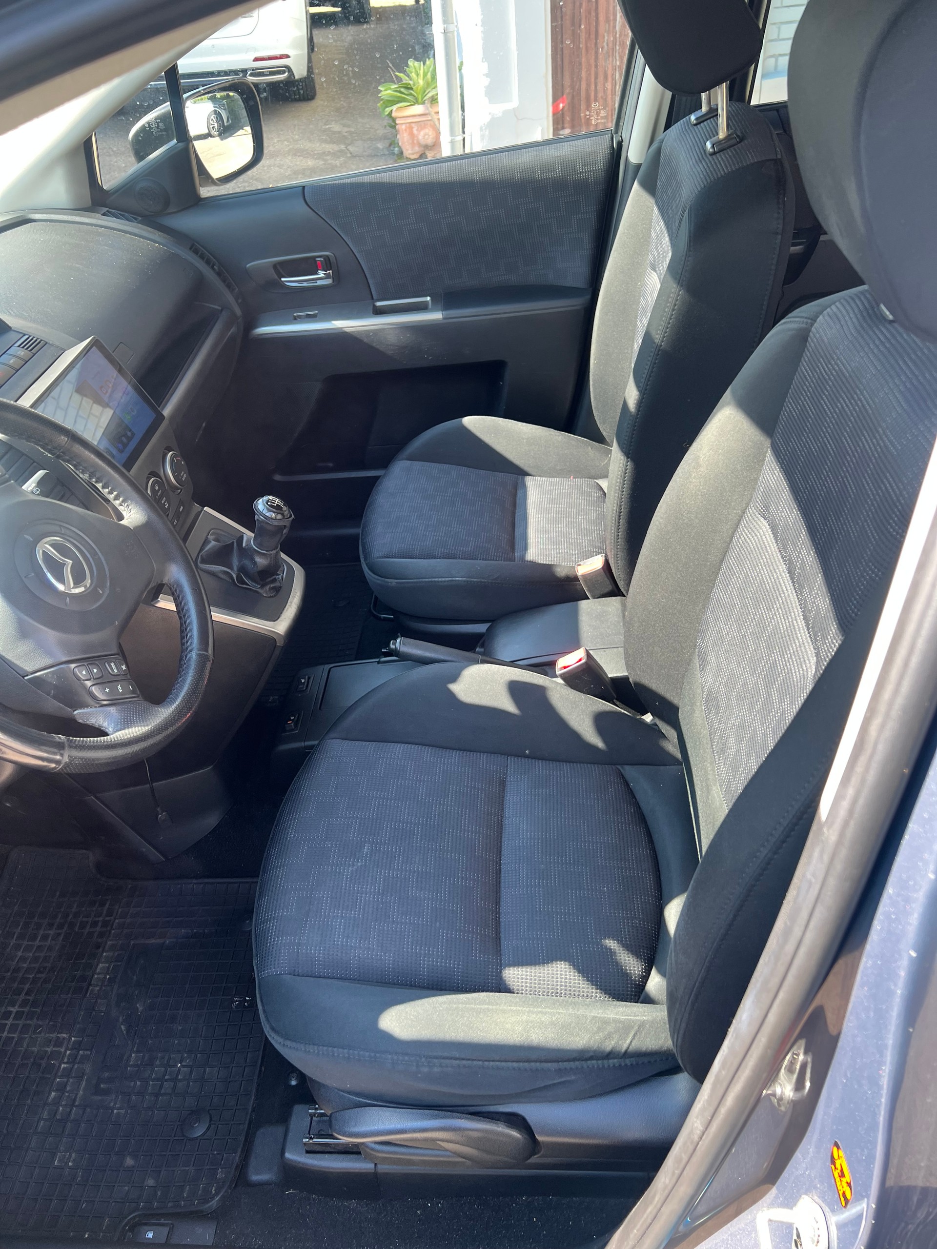 MAZDA 2 1.4i 16V Exclusive-image-8