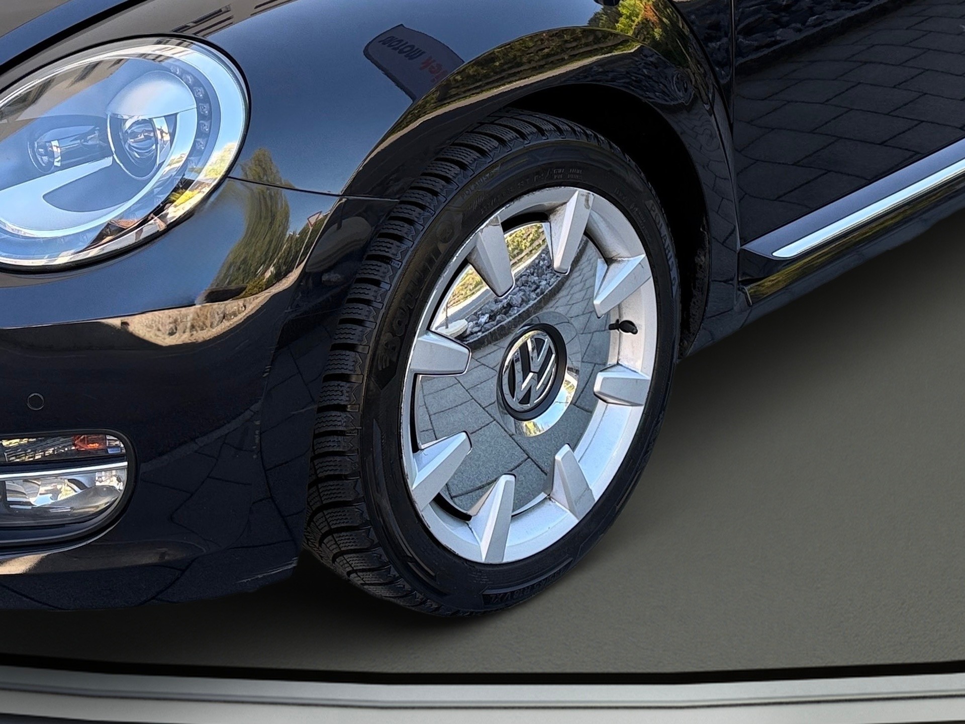 VW Beetle Cabrio 1.4 TSI Design-image-8