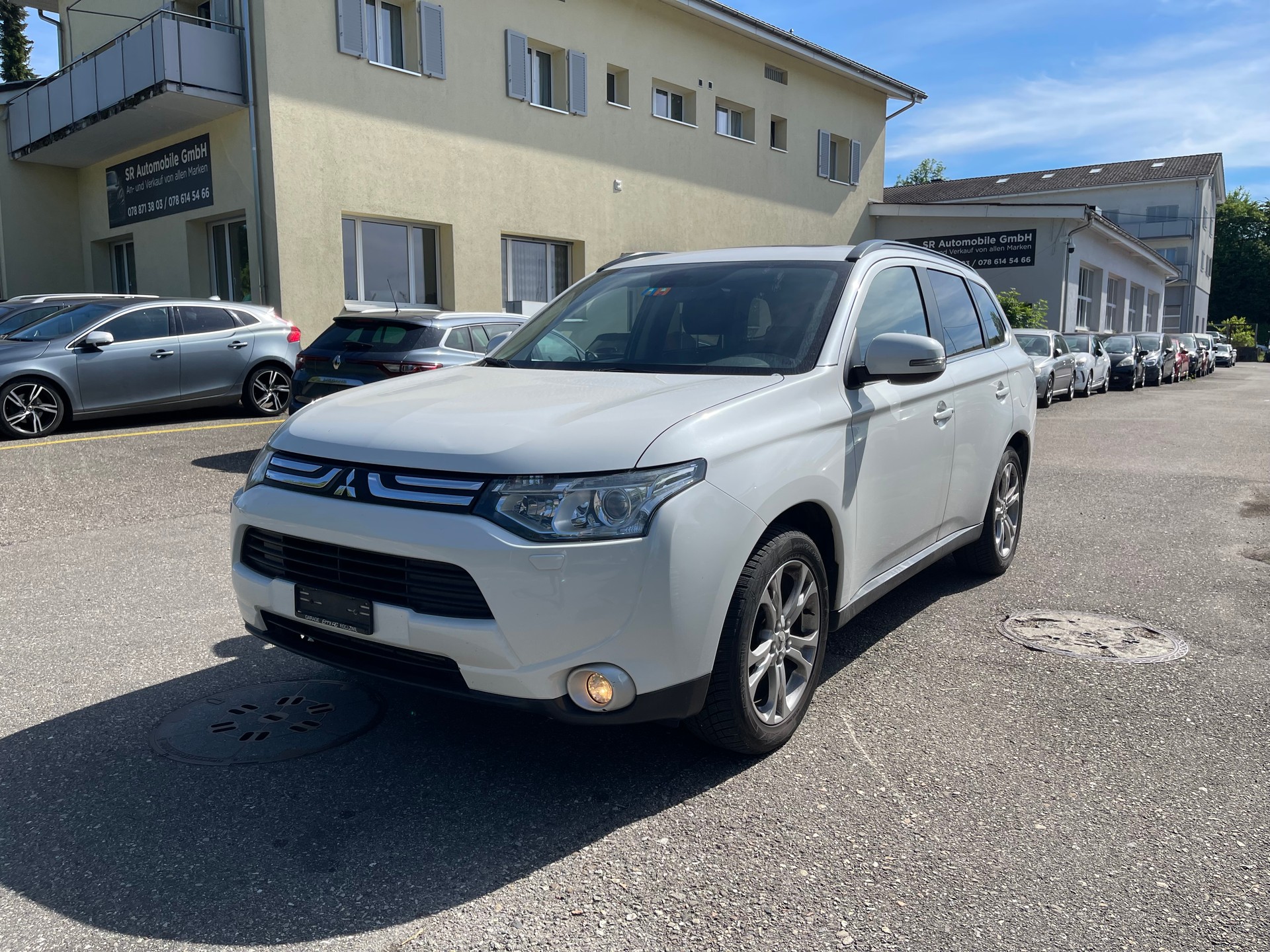 MITSUBISHI Outlander 2.2 DID Navigator 4WD Automatic