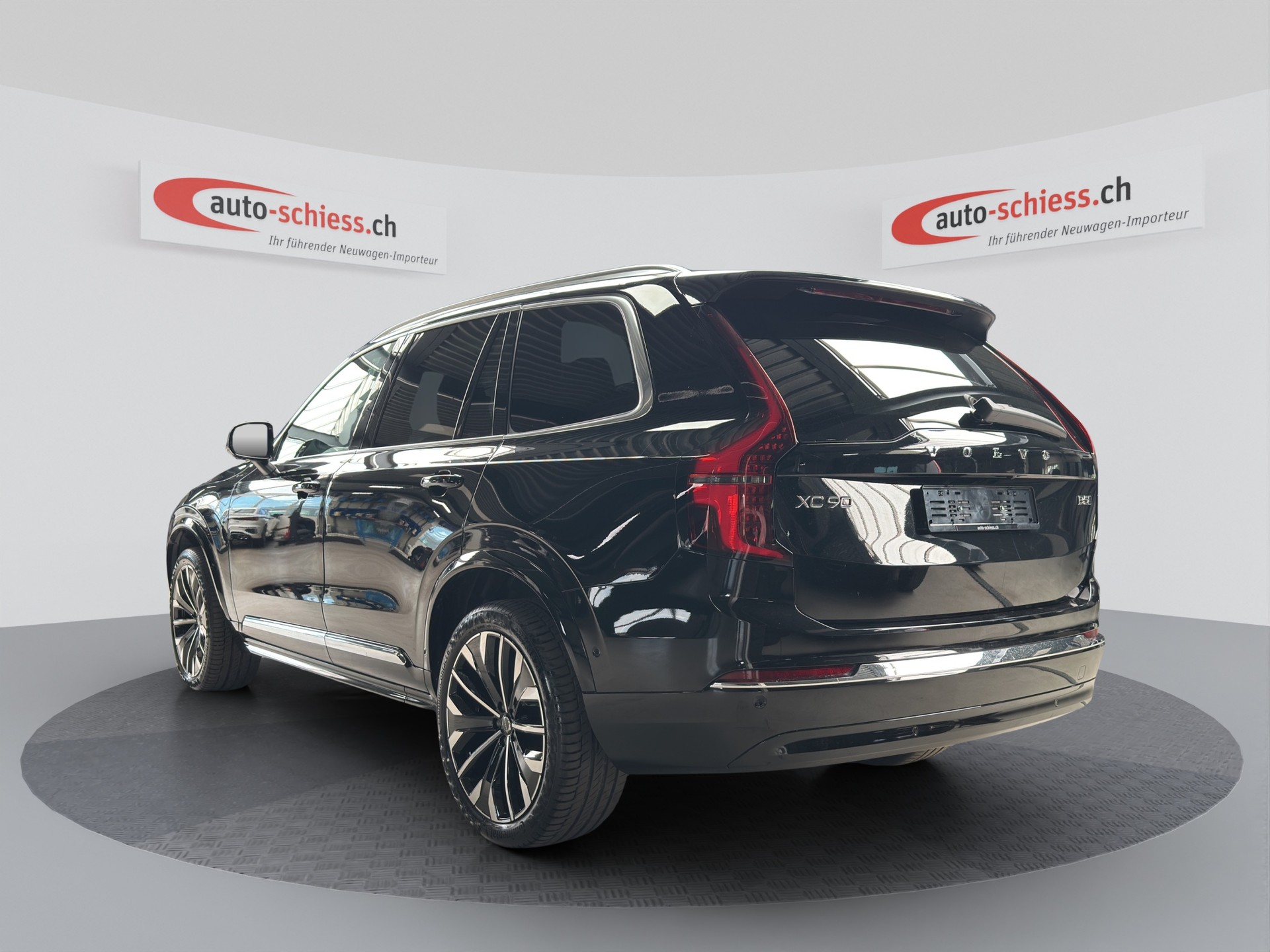 VOLVO XC90 B5 Benzin 7Pl. Mild Hybrid AWD Plus Bright Geartronic-showroom-element-2