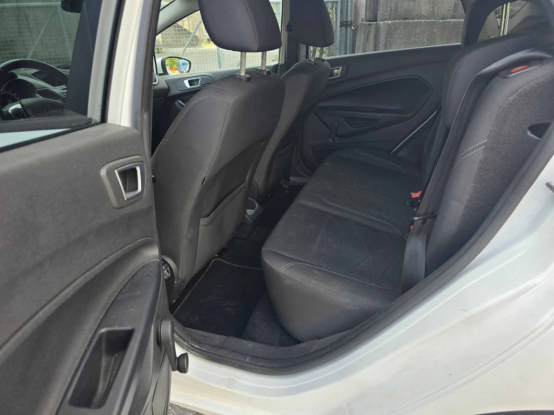 FORD Fiesta 1.0 Trend-image-6