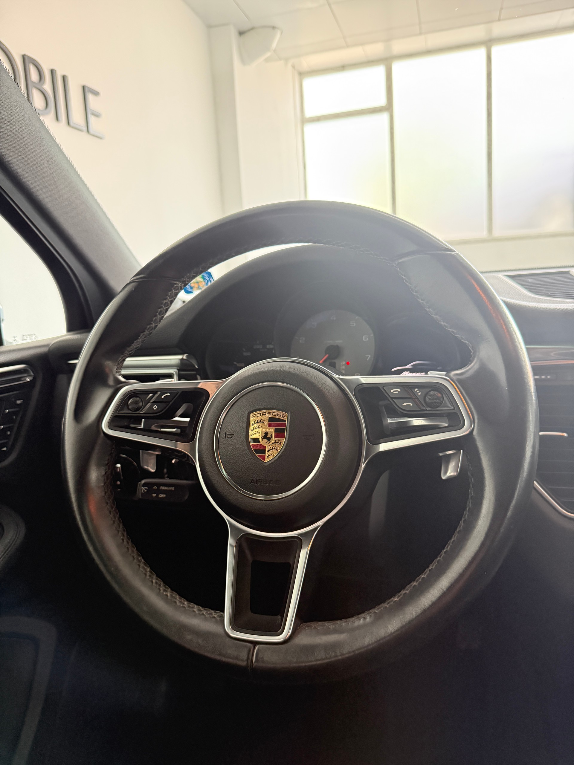 PORSCHE Macan S PDK-image-12