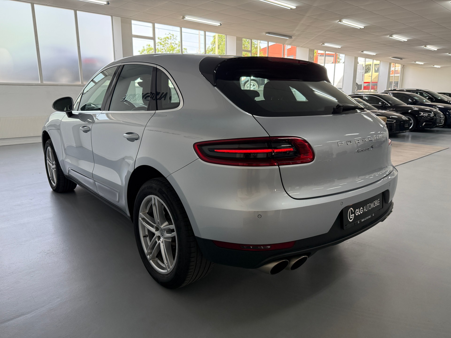 PORSCHE Macan S PDK-image-6