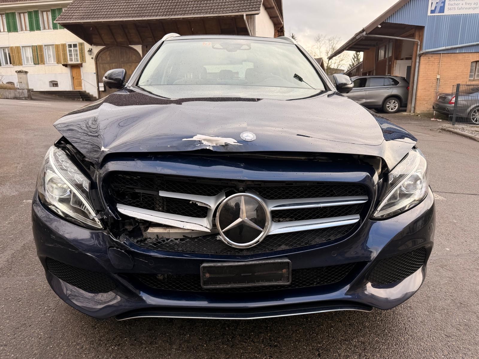 MERCEDES-BENZ C 400 Avantgarde 4Matic 7G-Tronic-image-5