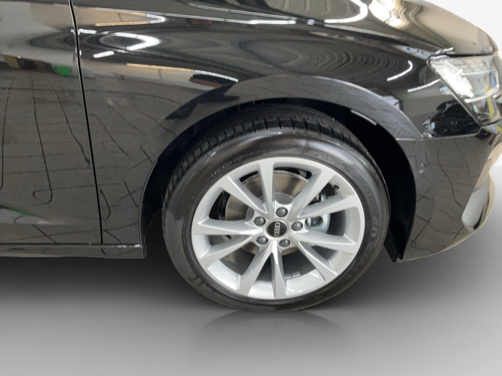AUDI A3 Sportback TFSI 110 kW S line Attraction S tronic-image-14