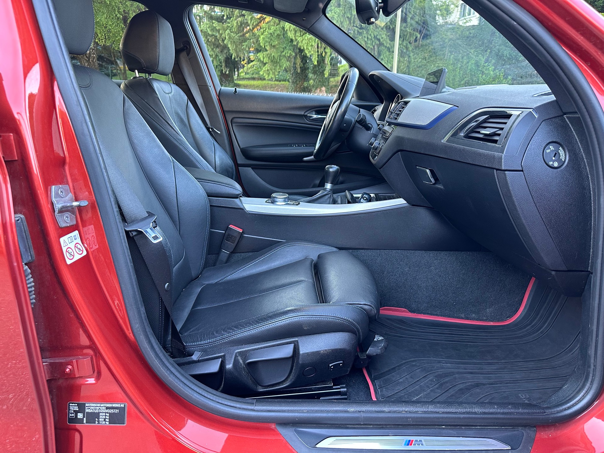 BMW 118d xDrive Edition M Sport-image-11