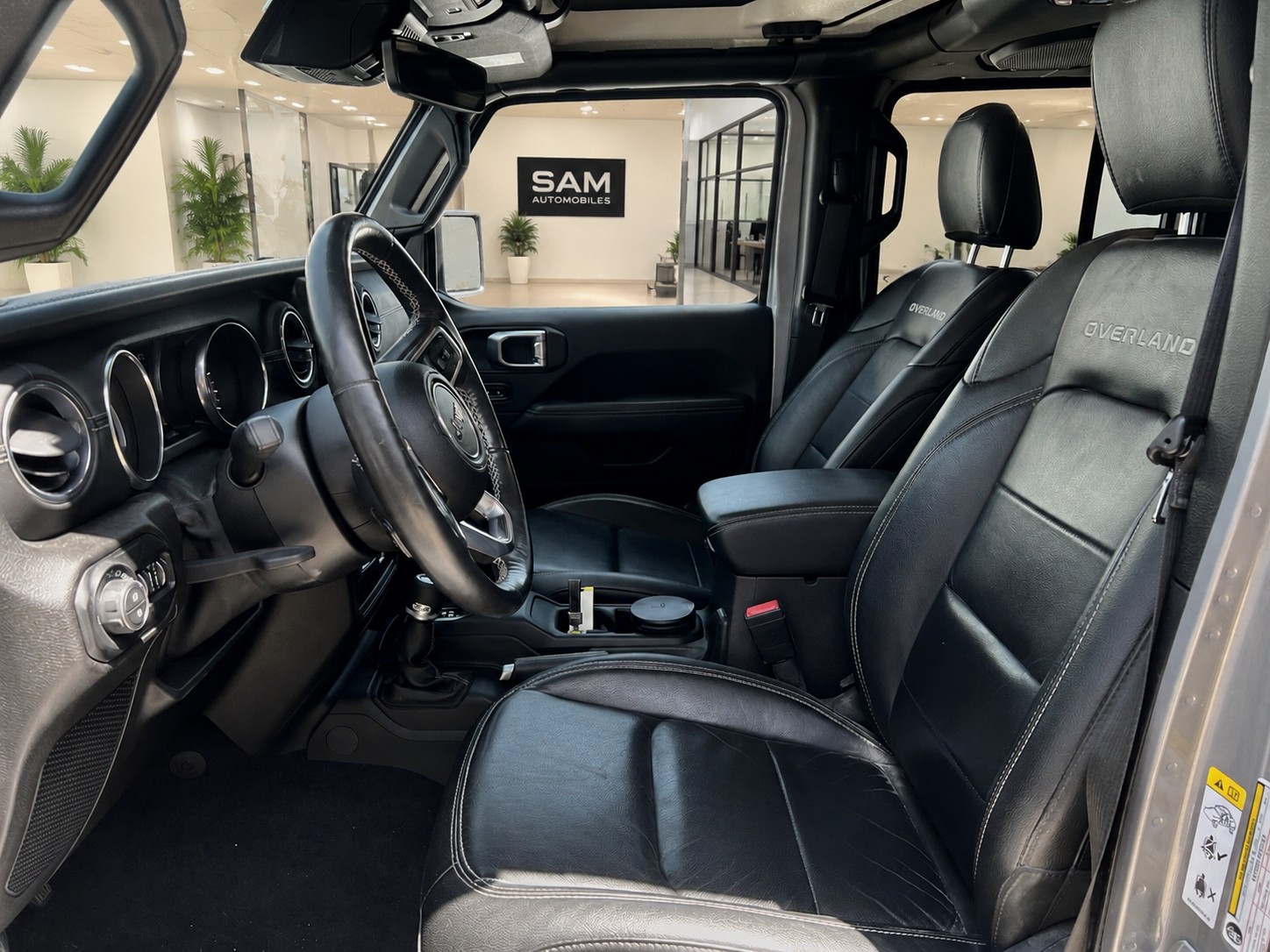 JEEP Unlimited Overland 2.0 Turbo 4x4-image-9