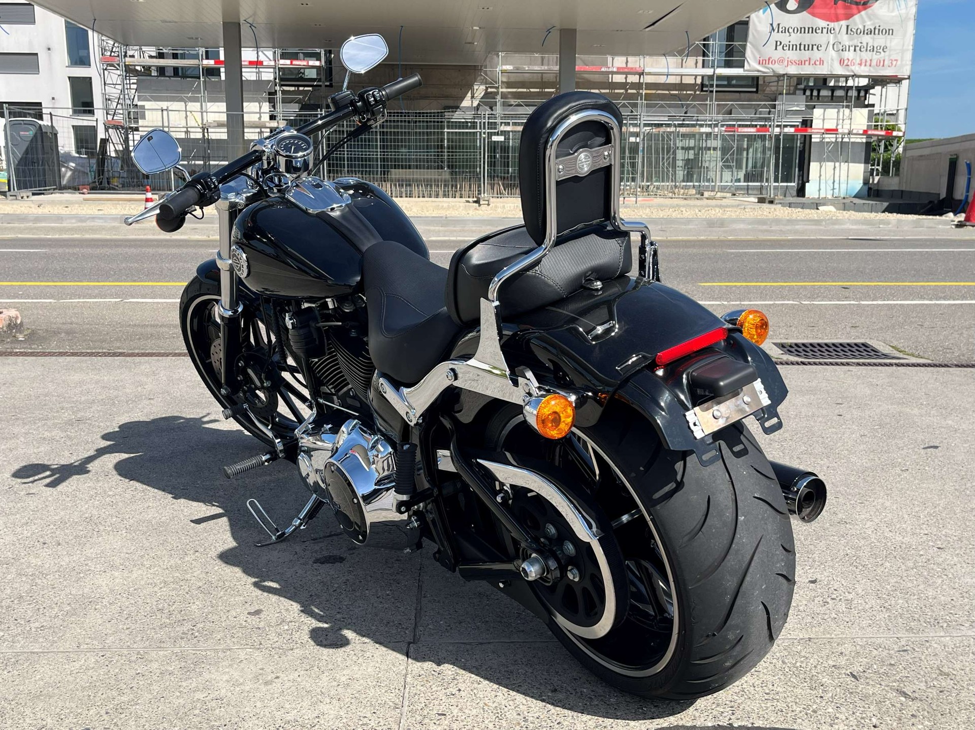 HARLEY-DAVIDSON FXSB Breakout 103 ABS. Moto de 1ère main, état de neuf! Suivi complet chez Harley-Davidson, expertisé du jour!-image-7