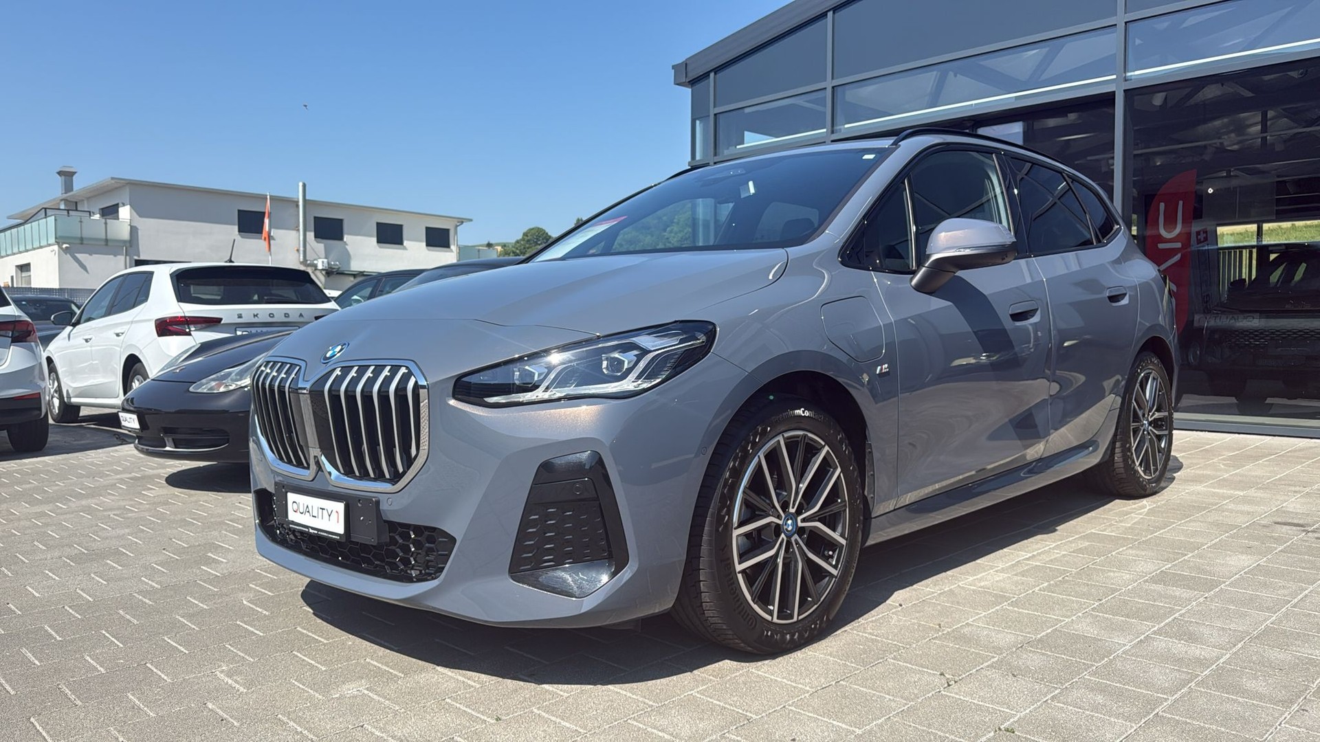 BMW 225e xDrive Active Tourer M Sport-showroom-element-3