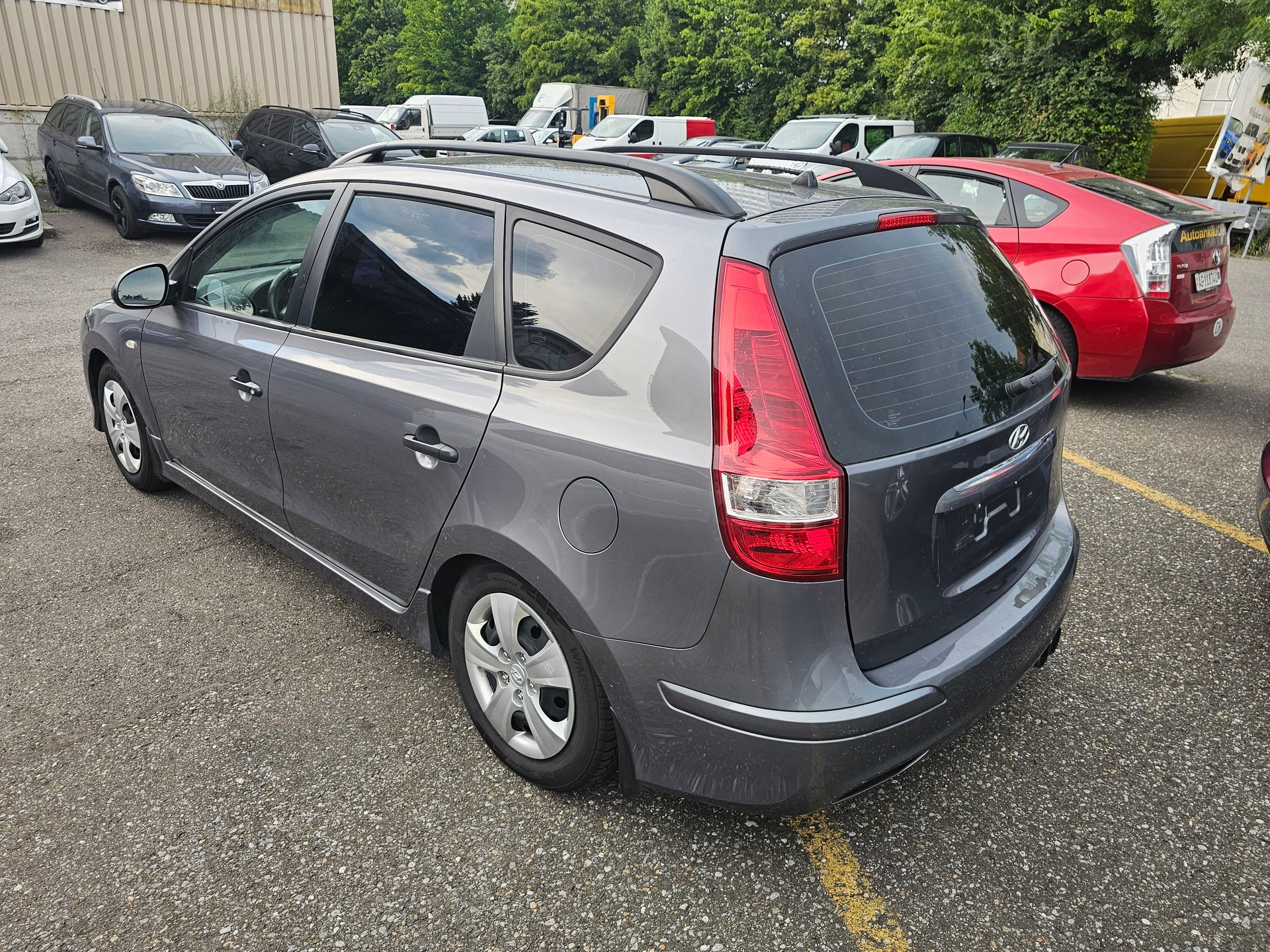 HYUNDAI i30 Wagon 1.4 Comfort-image-2