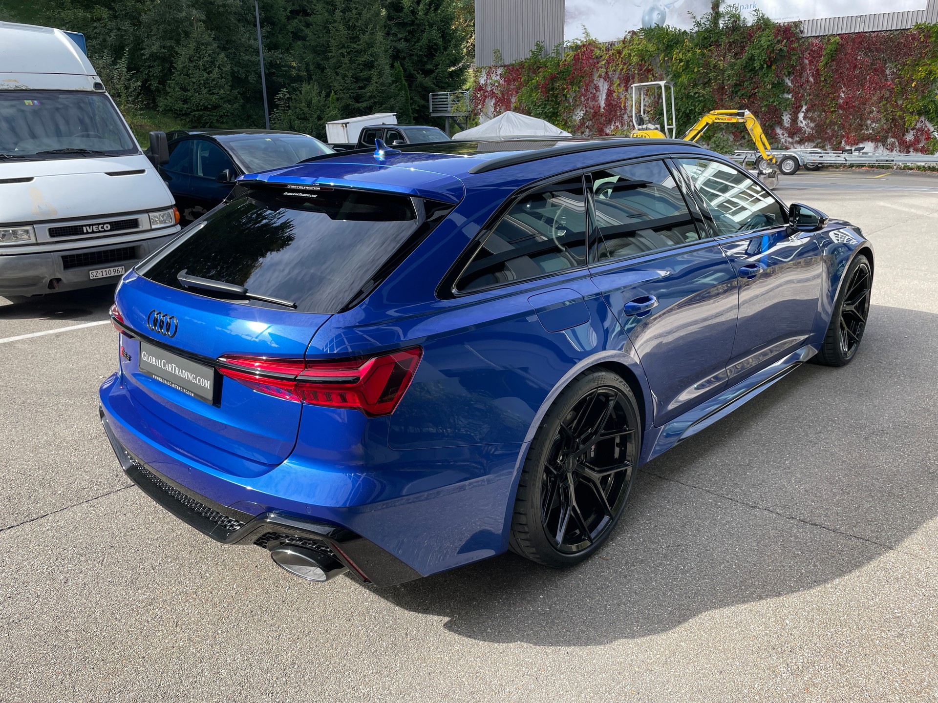 AUDI RS6 Avant 4.0 TFSI V8 quattro-showroom-element-3