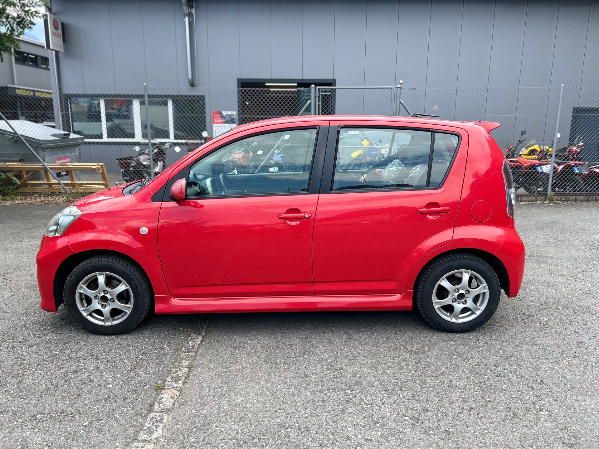 DAIHATSU Sirion 1.3 S eco-4WD Automatik-image-7