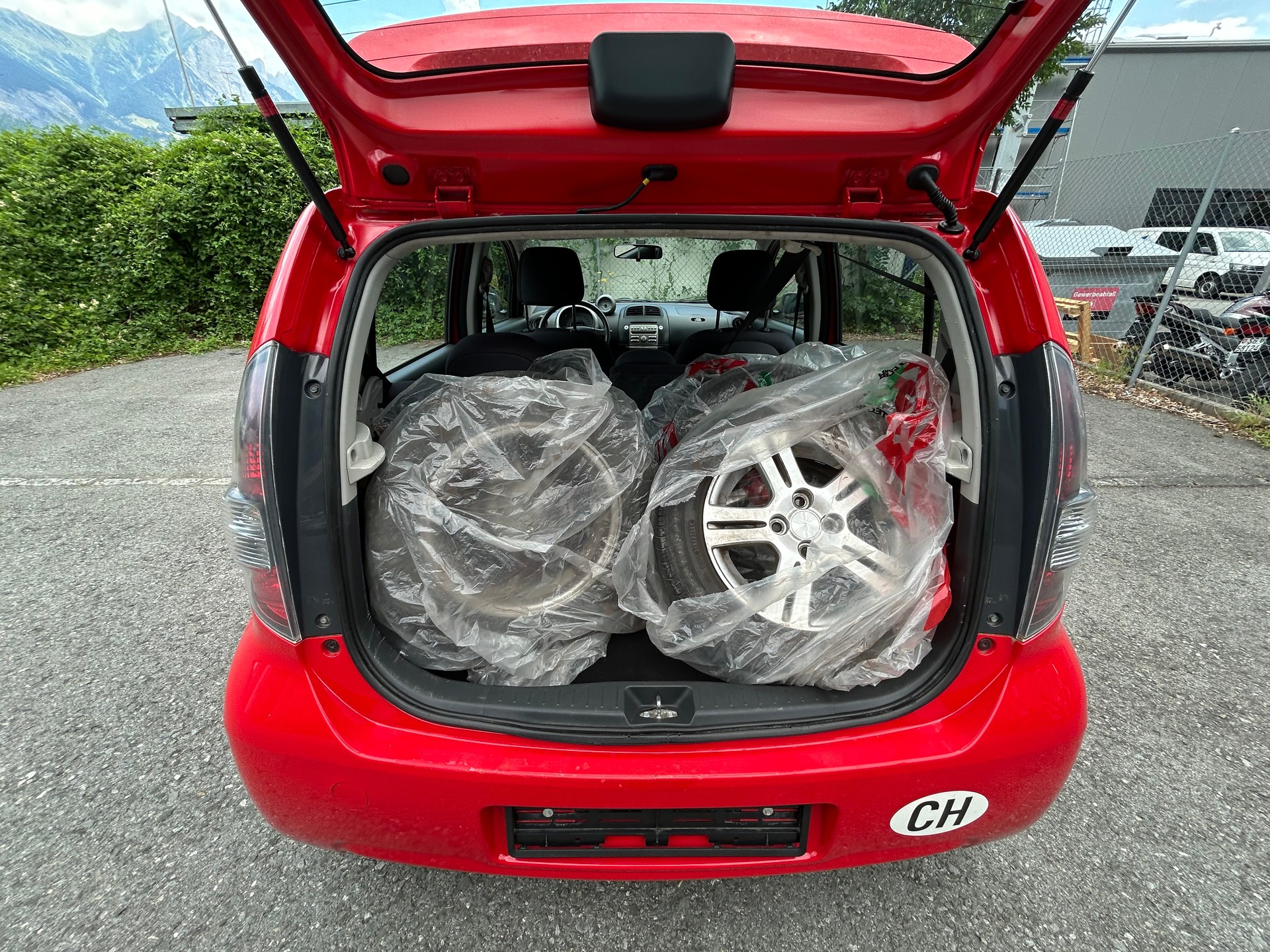 DAIHATSU Sirion 1.3 S eco-4WD Automatik-image-12