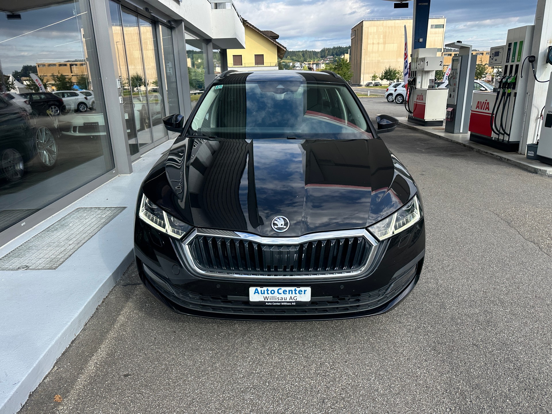 SKODA Octavia Combi 2.0 TDI DSG Ambition 4x4-showroom-element-3