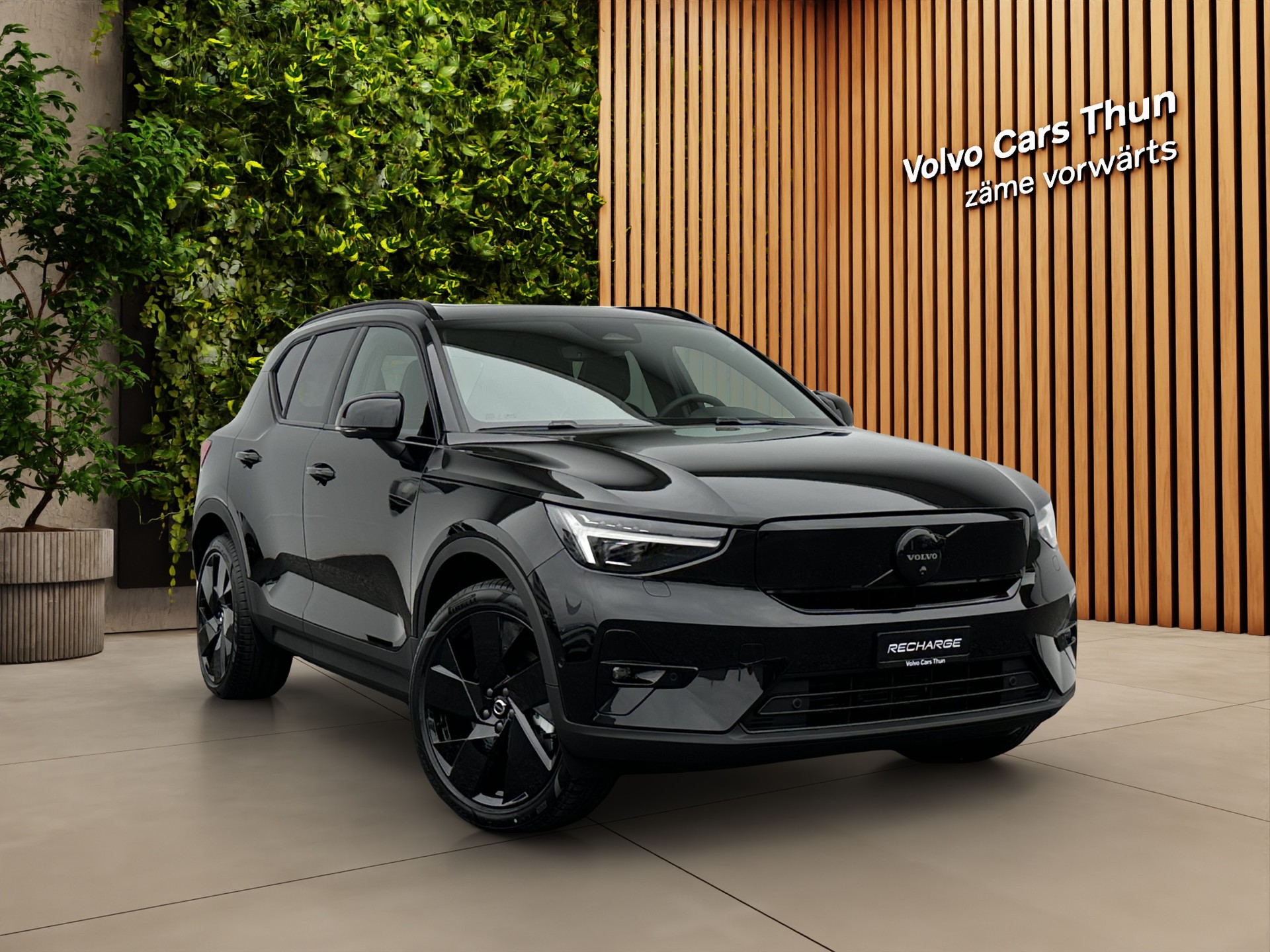 VOLVO EX40 Twin Black Edition AWD-showroom-element-2