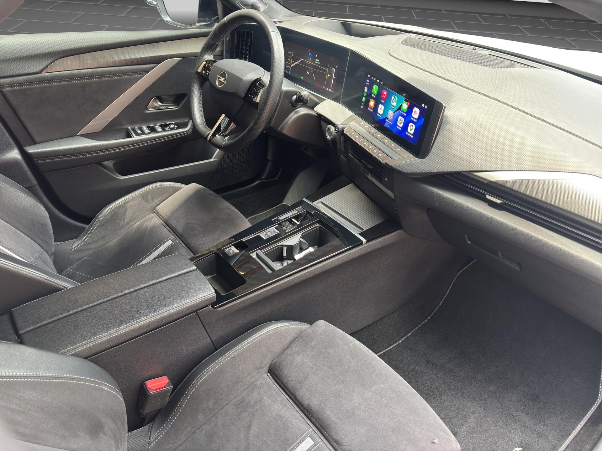 OPEL Astra Sports Tourer 1.6 T PHEV 225 GSe-image-19