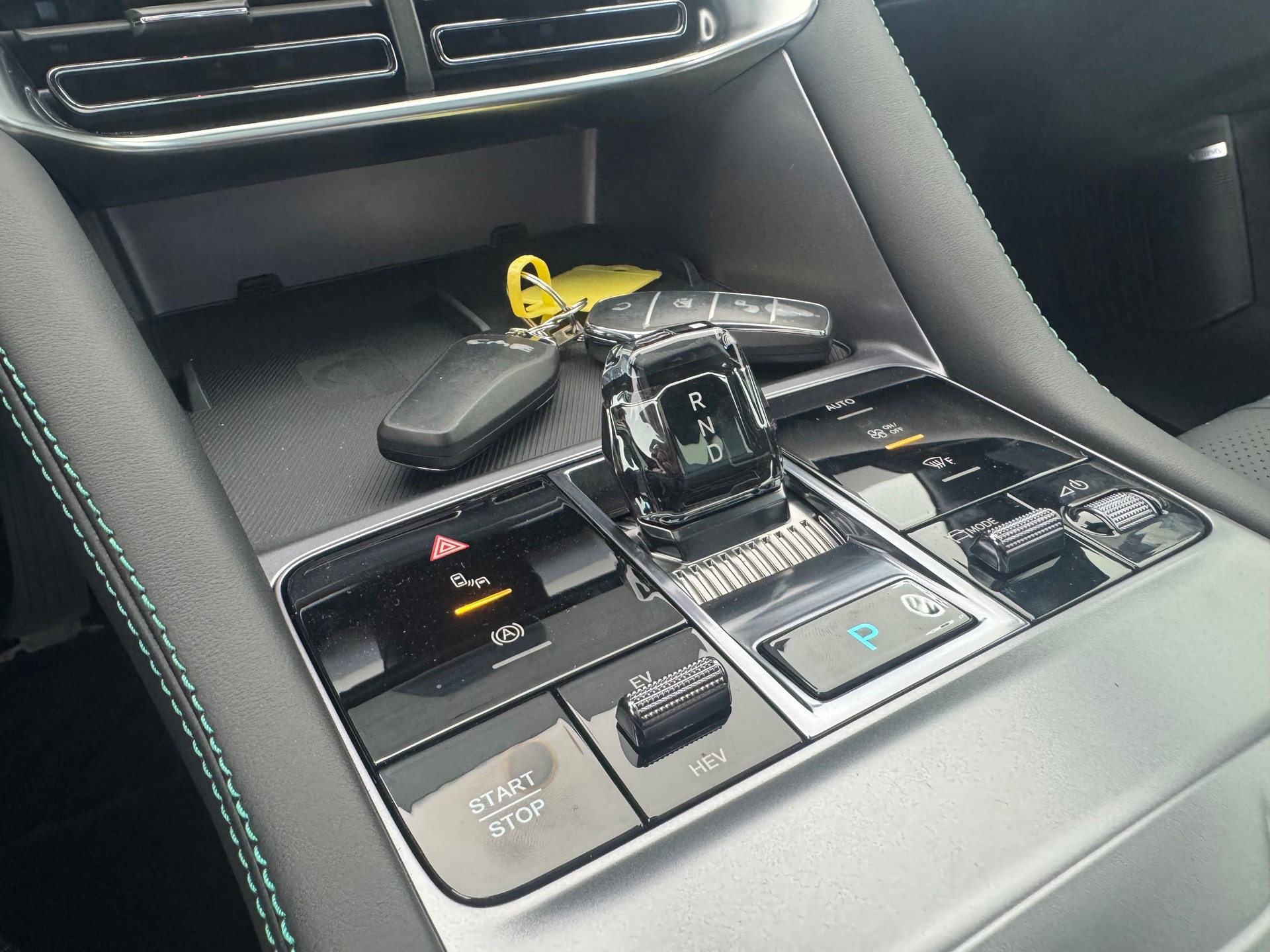 BYD Seal U DM-i Design AWD-image-21