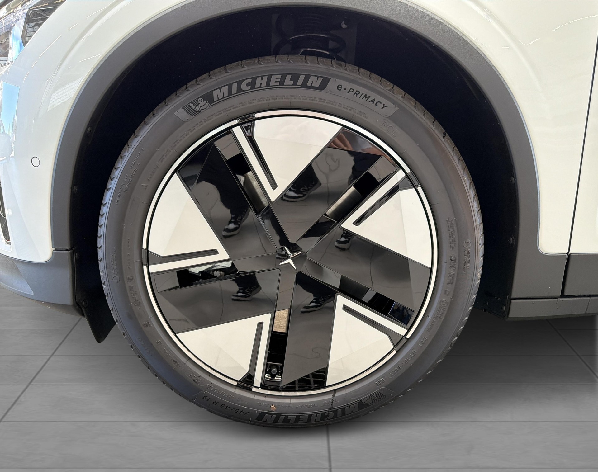 POLESTAR 2 Long Range Single Motor Prim-image-6