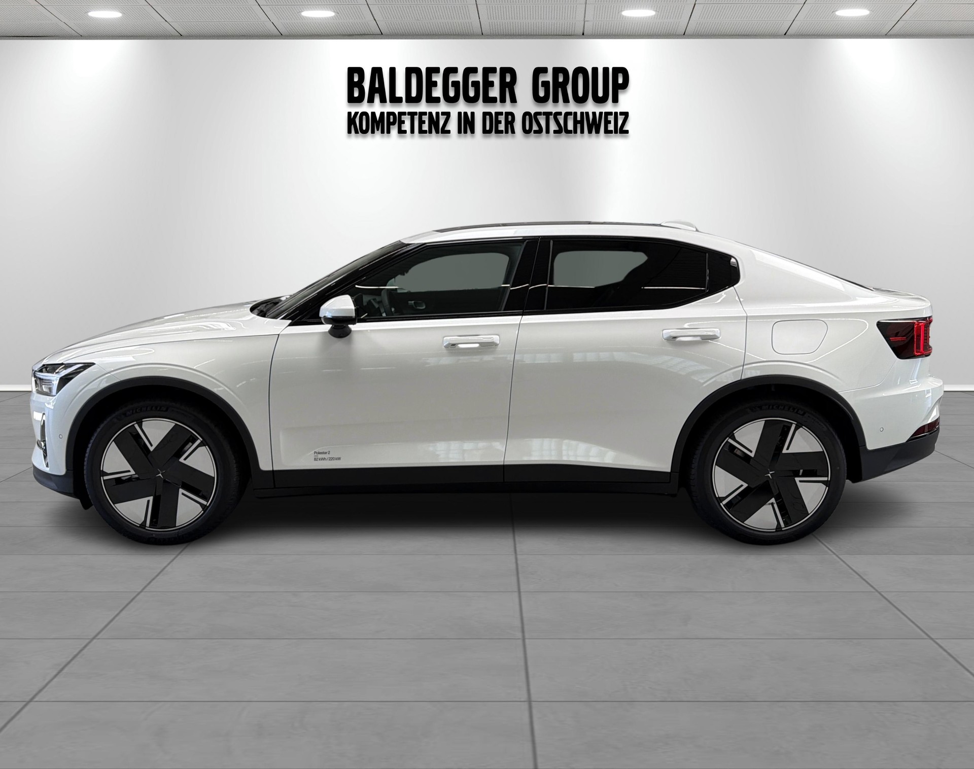 POLESTAR 2 Long Range Single Motor Prim-showroom-element-1