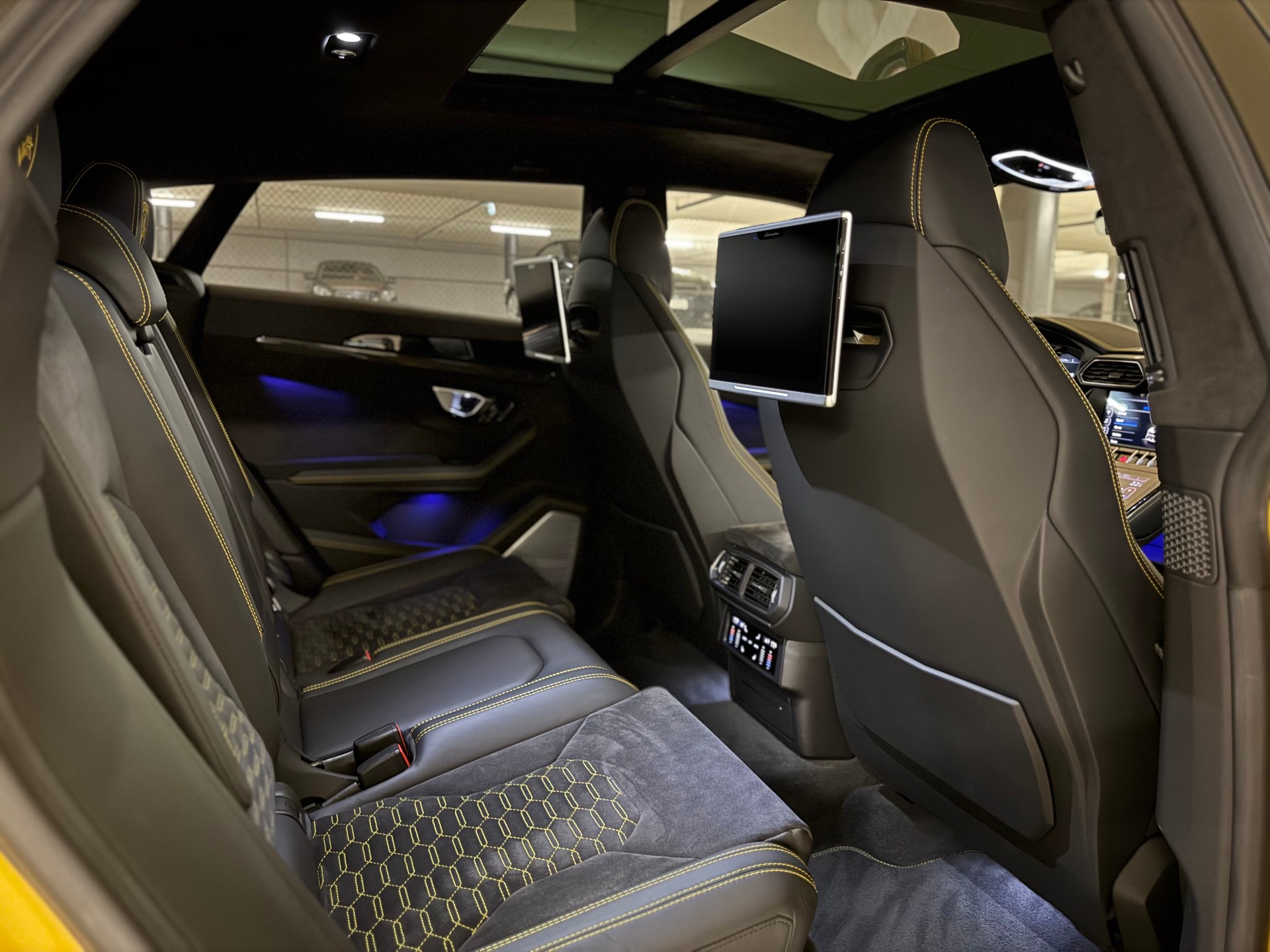 LAMBORGHINI Urus E-Gear-image-15
