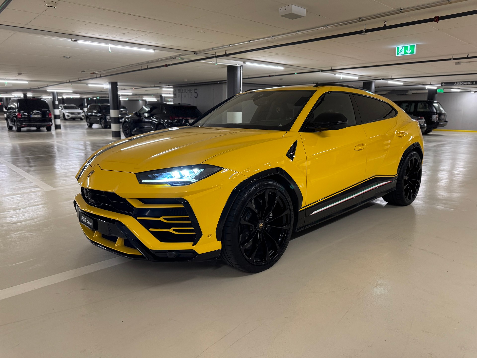 LAMBORGHINI Urus E-Gear