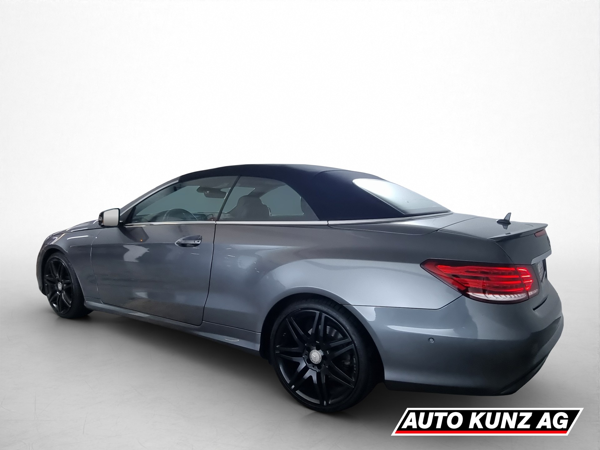 MERCEDES-BENZ E 250 A207 Cabriolet-showroom-element-3