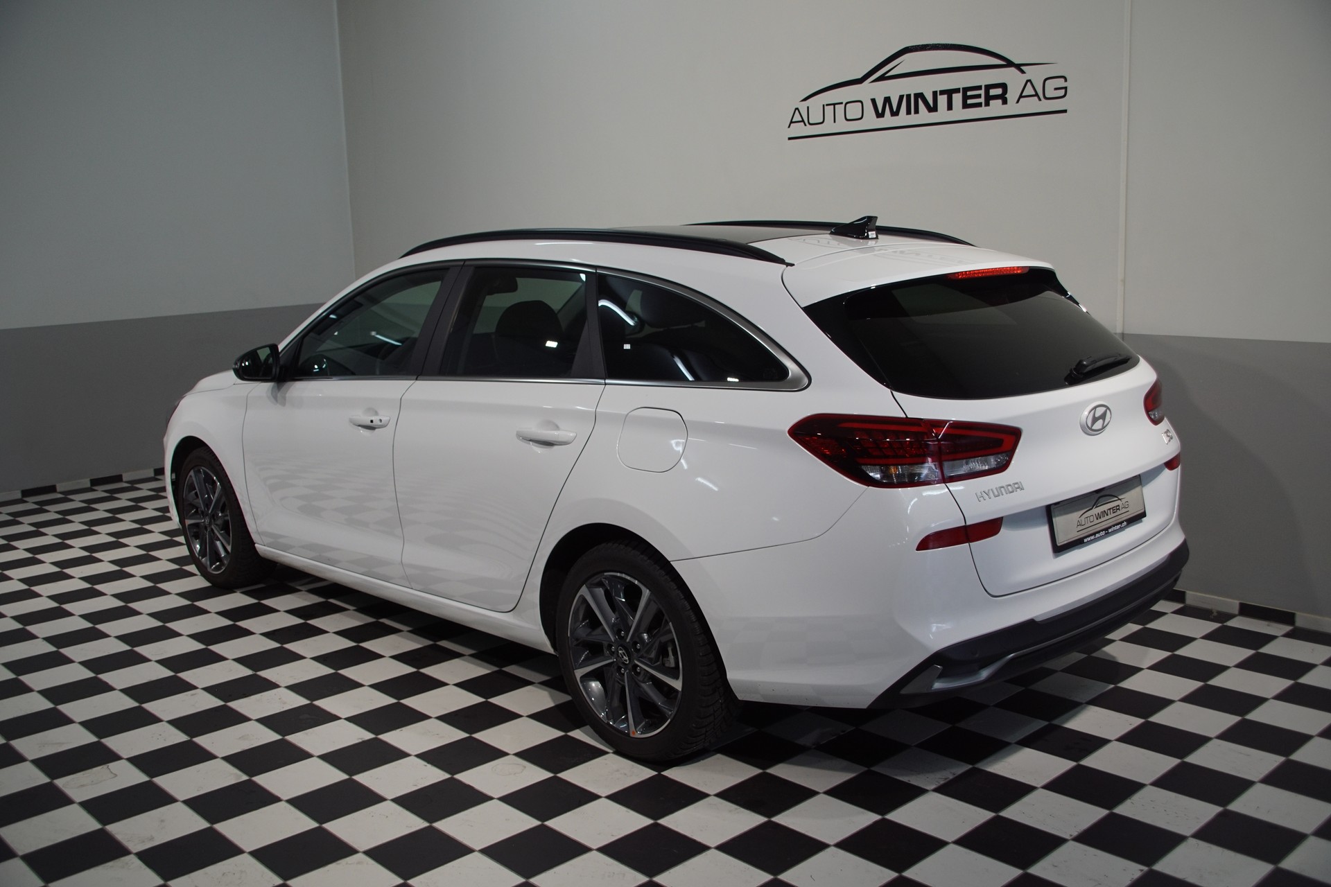 HYUNDAI i30 Wagon 1.5 T-GDi Vertex 48V MH DCT *swiss*-image-5