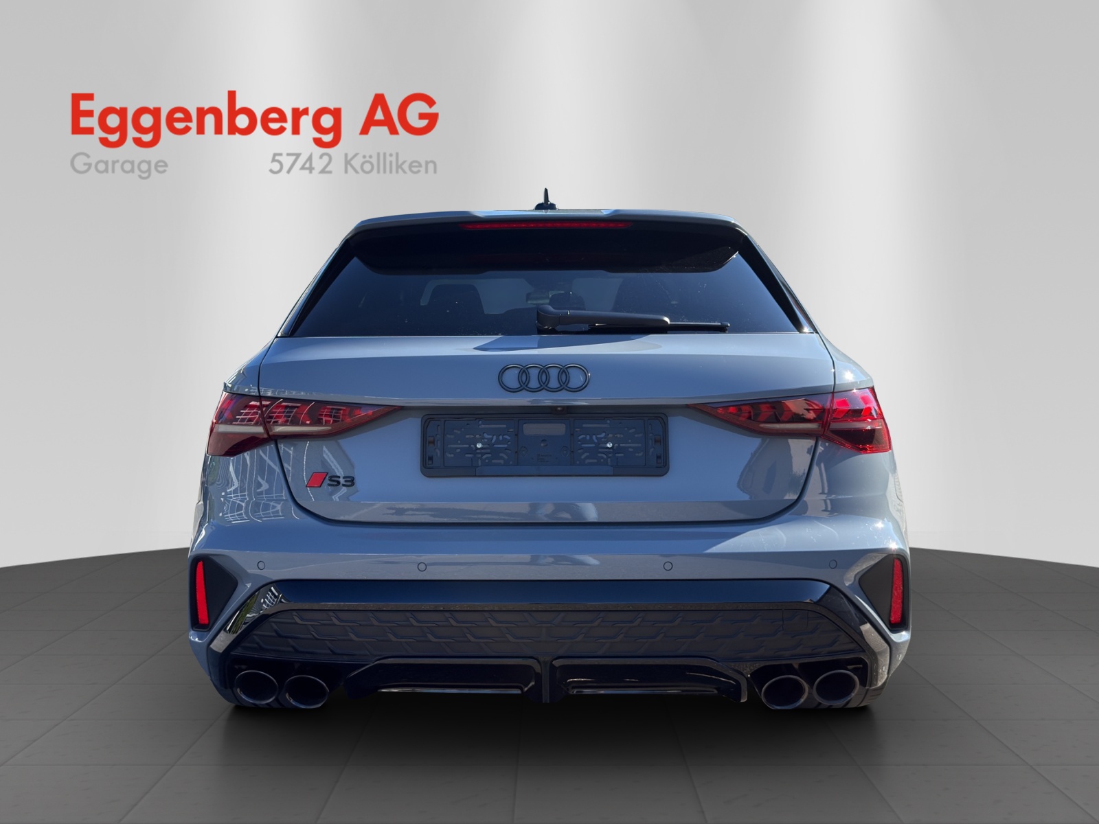 AUDI S3 Sportback TFSI quattro S-tronic, "Porsche arktikgrau"-showroom-element-3