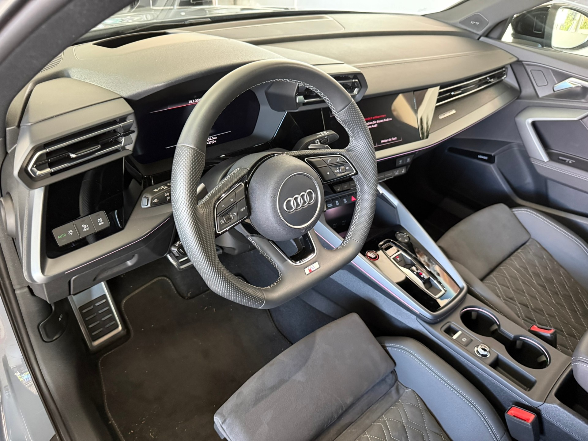 AUDI S3 Sportback TFSI quattro S-tronic, "Porsche arktikgrau"-image-11