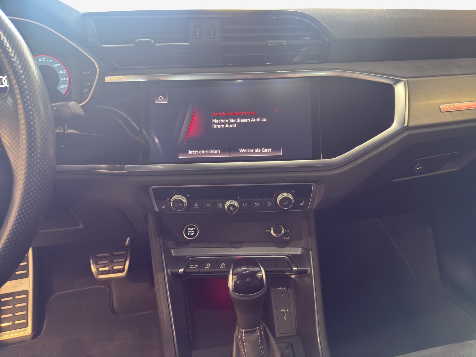 AUDI Q3 Sportback 35 TFSI S line Attraction S-tronic-image-10