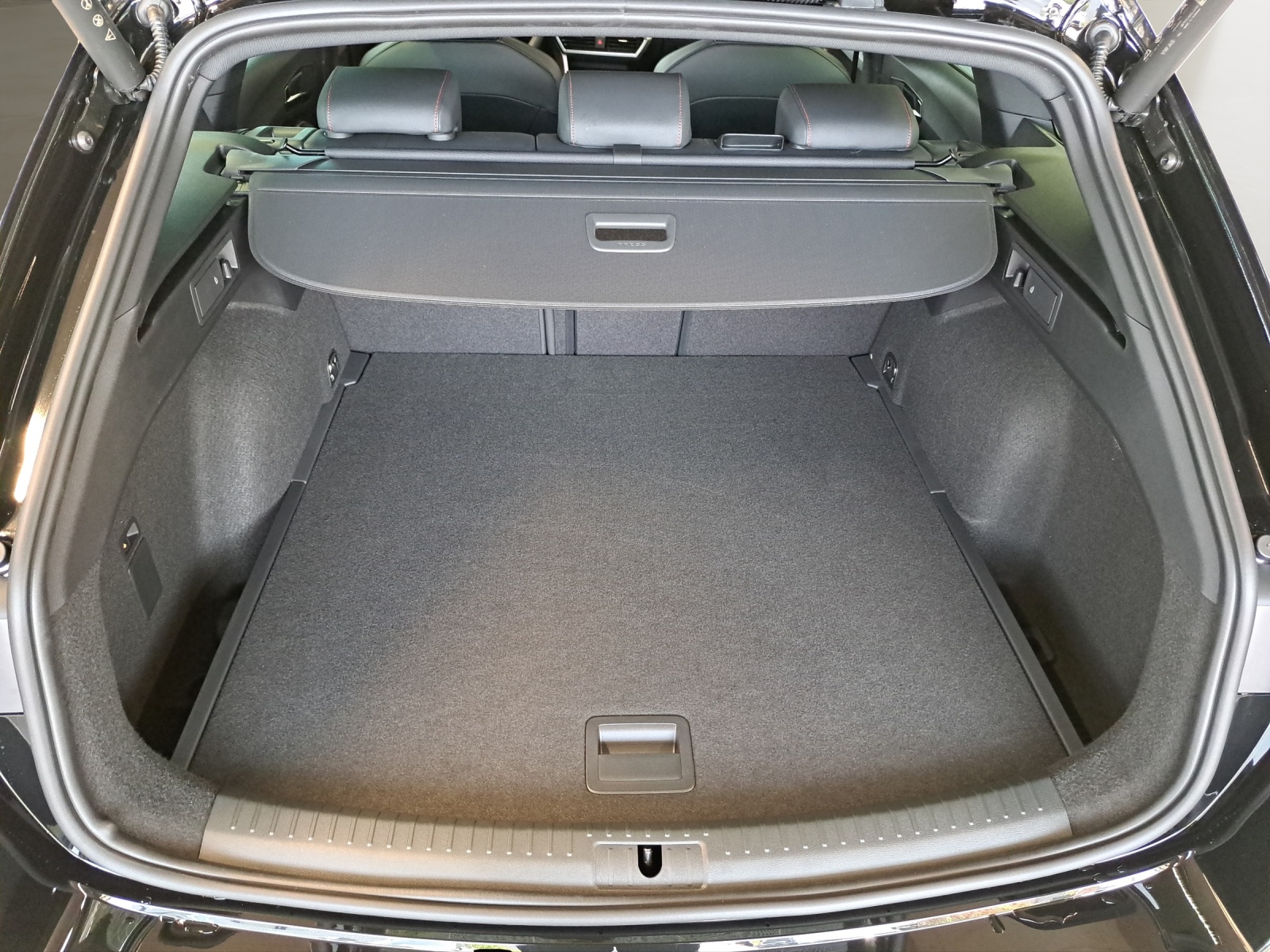 SEAT Leon ST 1.5 eTSI mHEV DSG Move FR-image-16