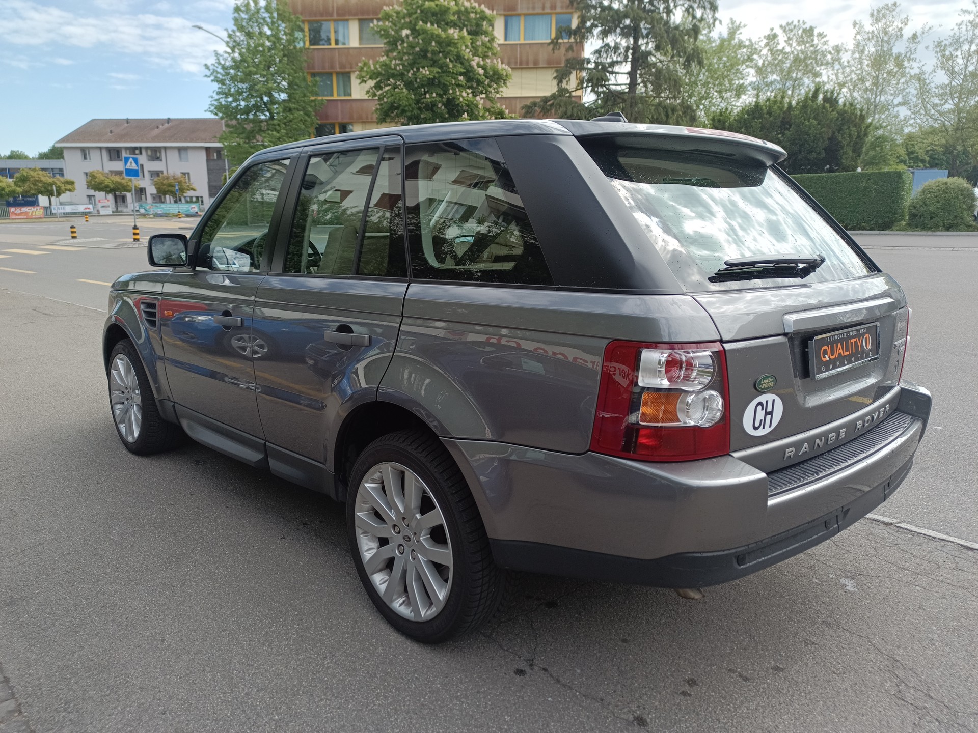 LAND ROVER Range Rover Sport 4.4 V8 HSE Automatic-image-2