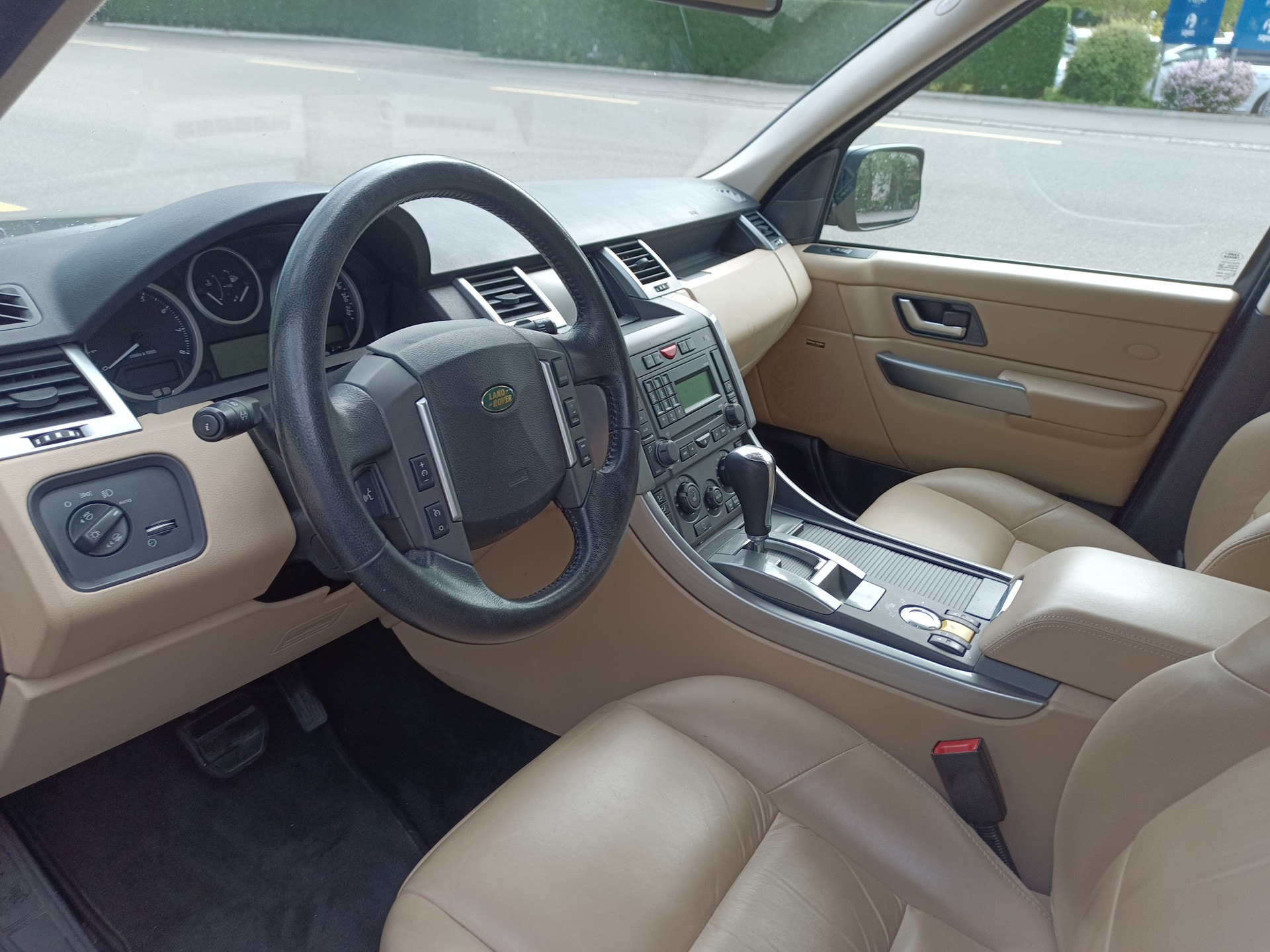 LAND ROVER Range Rover Sport 4.4 V8 HSE Automatic-image-4