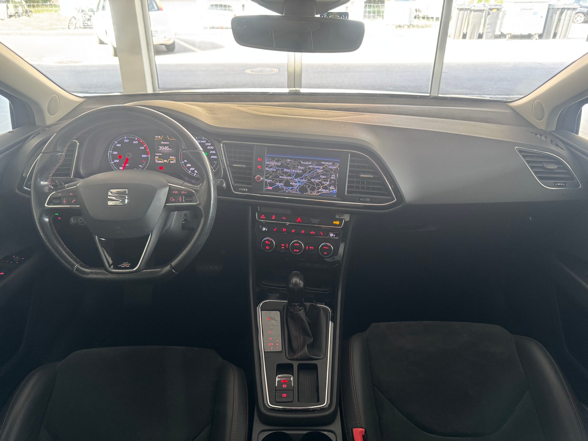 SEAT Leon ST 1.4 TSI ACT FR DSG-image-18