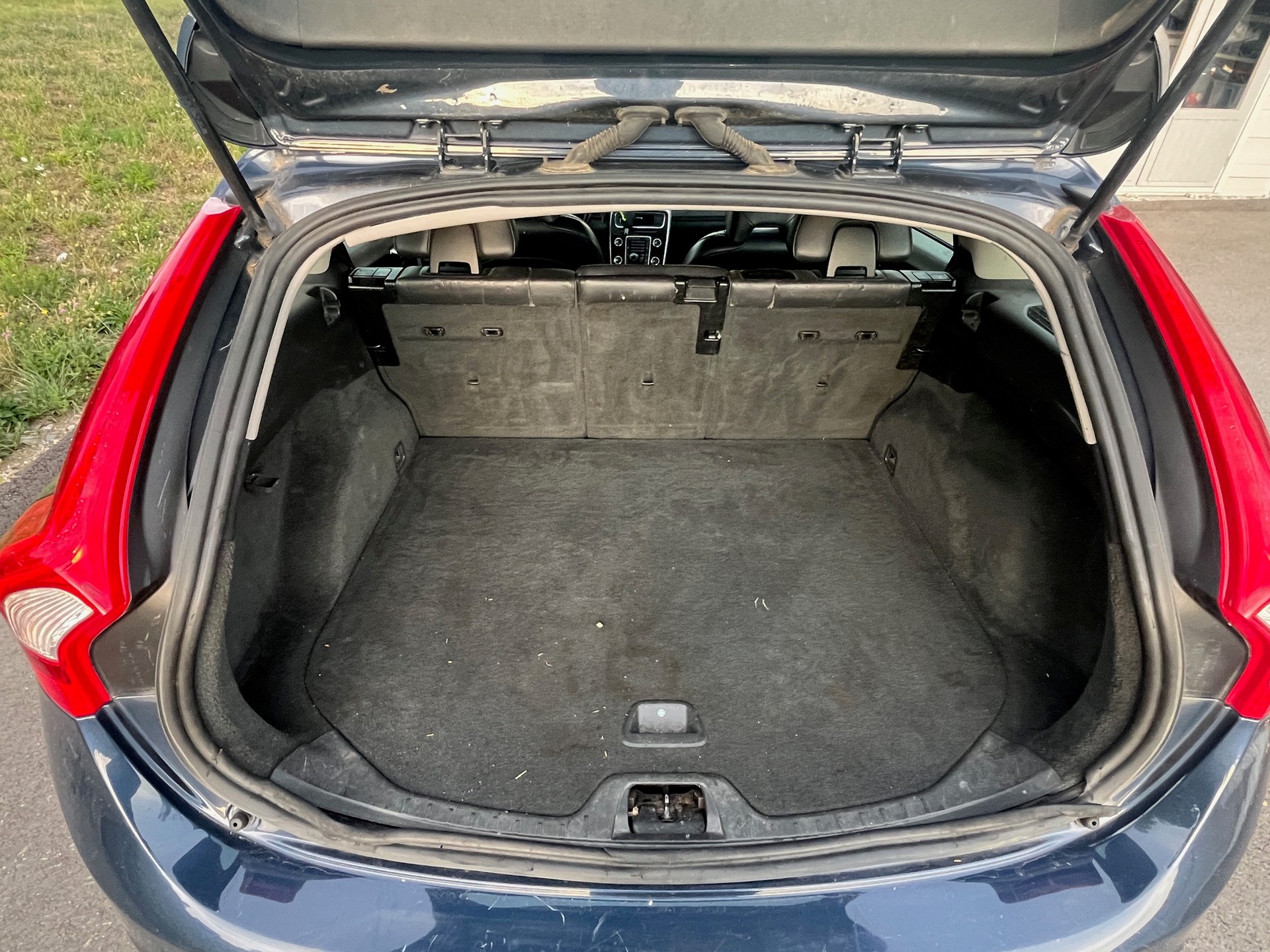VOLVO 2.0 D4 Kinetic S/S-image-7