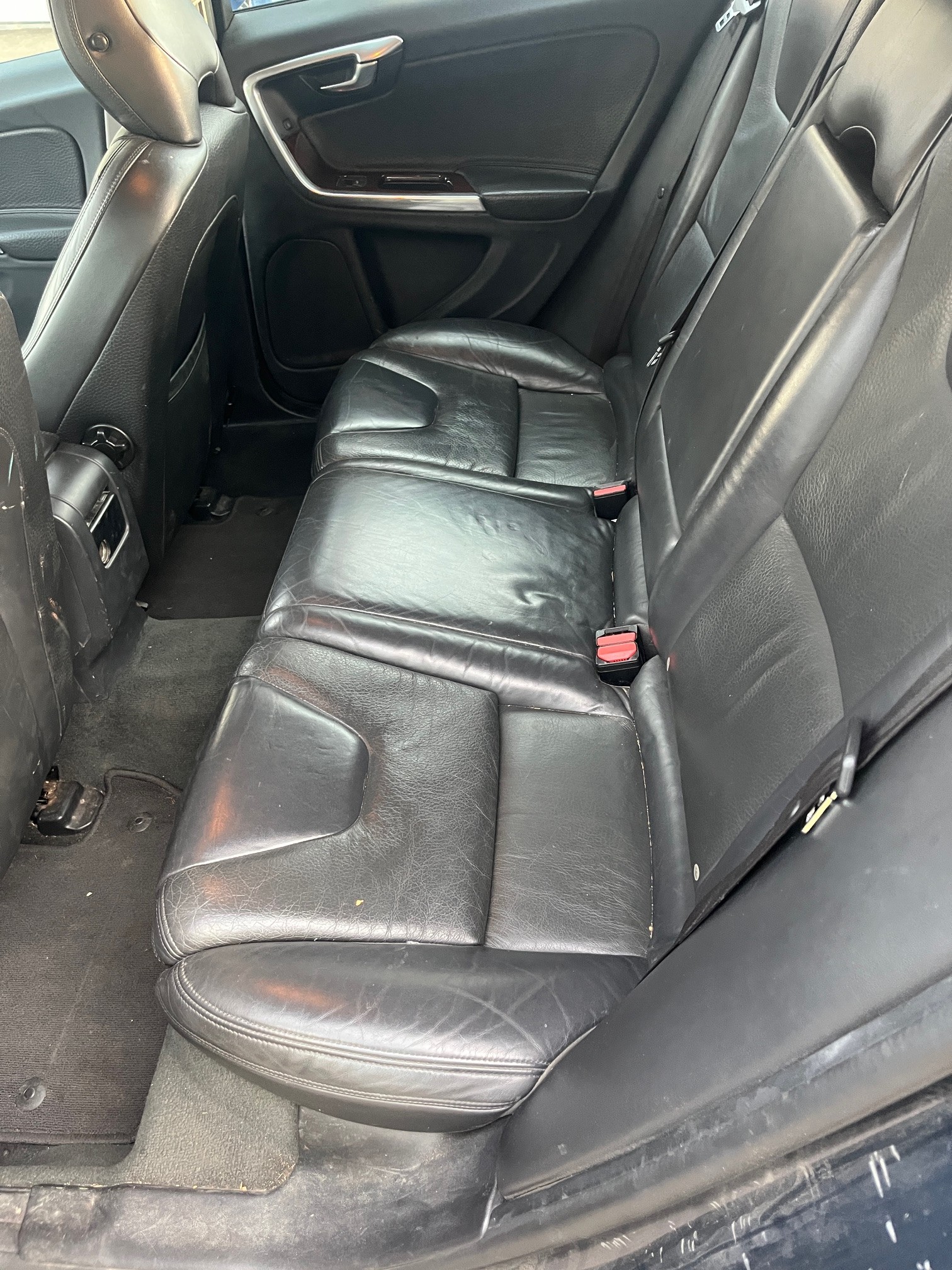 VOLVO 2.0 D4 Kinetic S/S-image-8