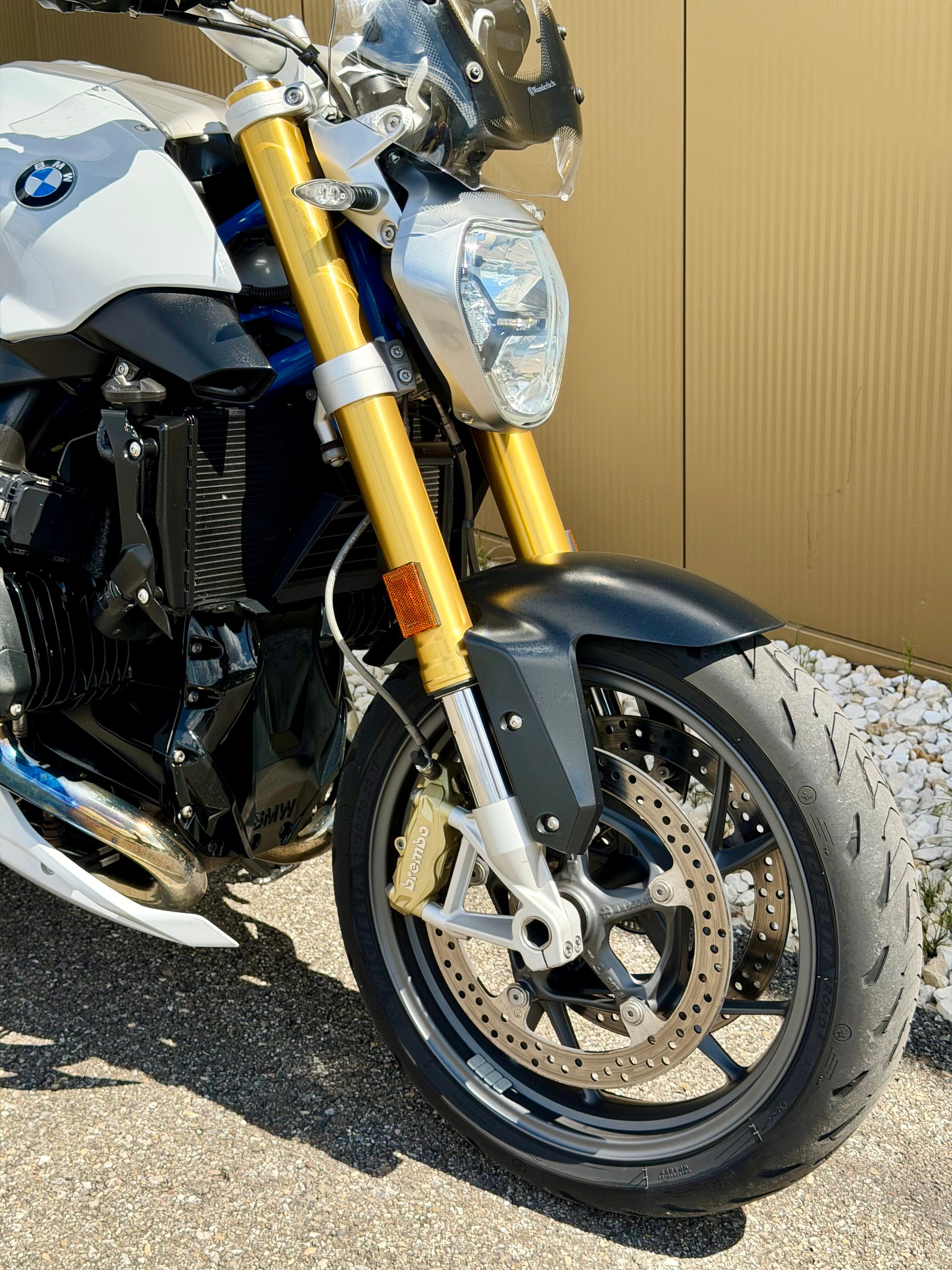 BMW R 1200 R ABS-image-1