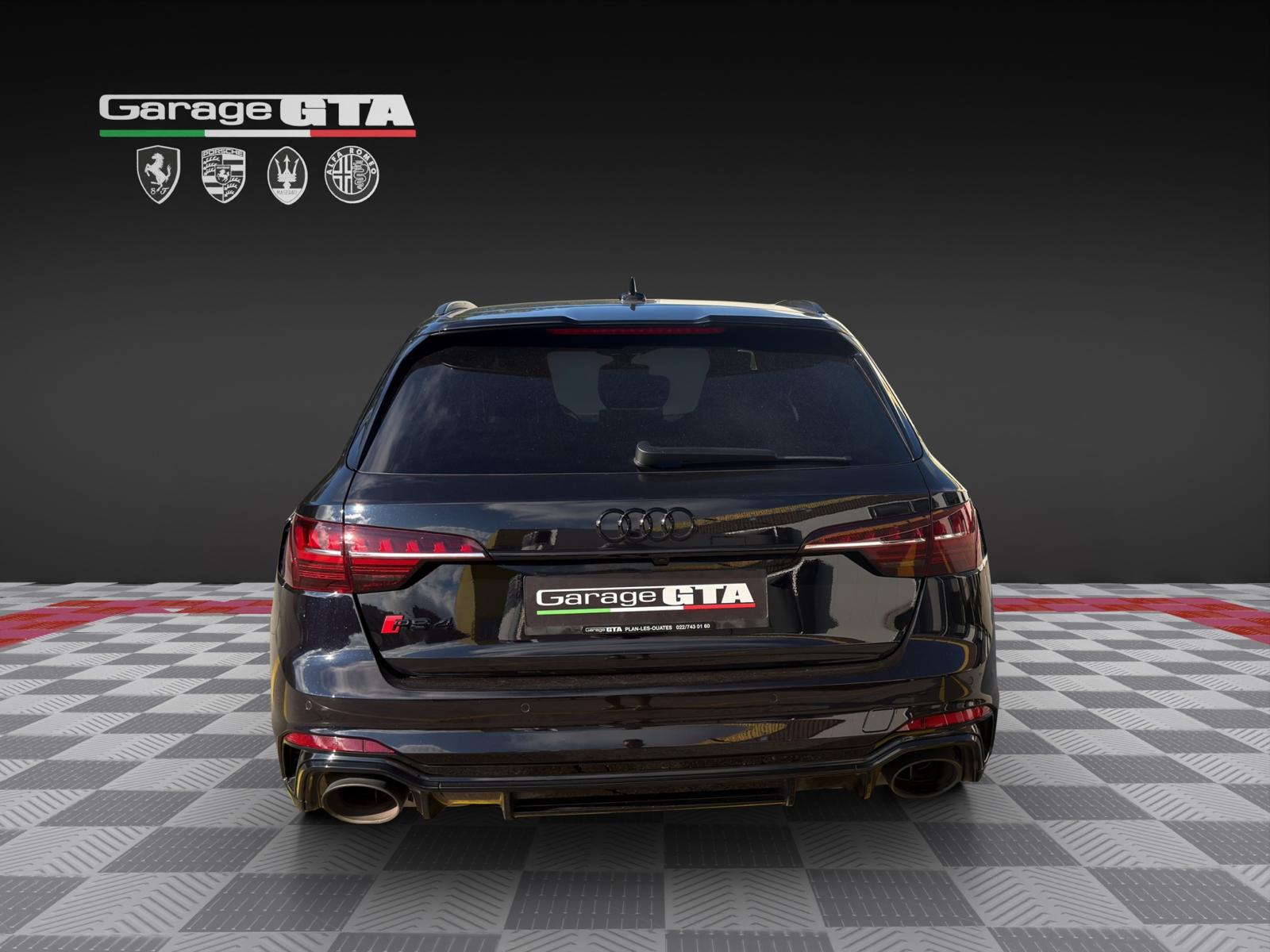 AUDI RS4 Avant Performante-showroom-element-3