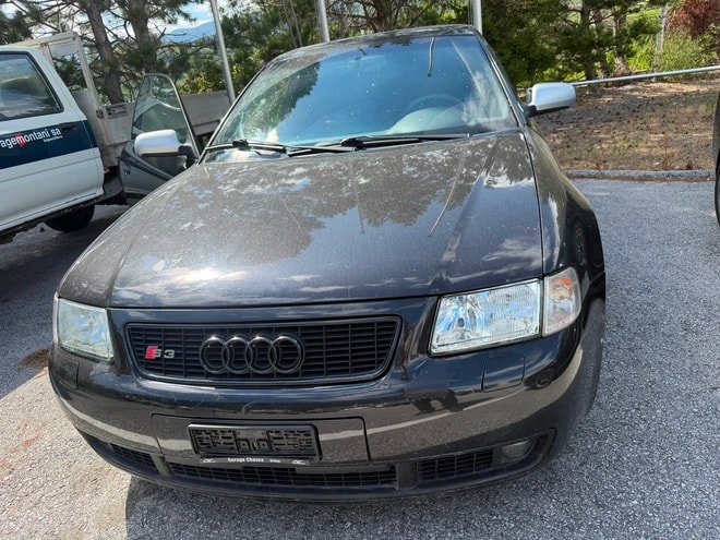 AUDI S3 quattro