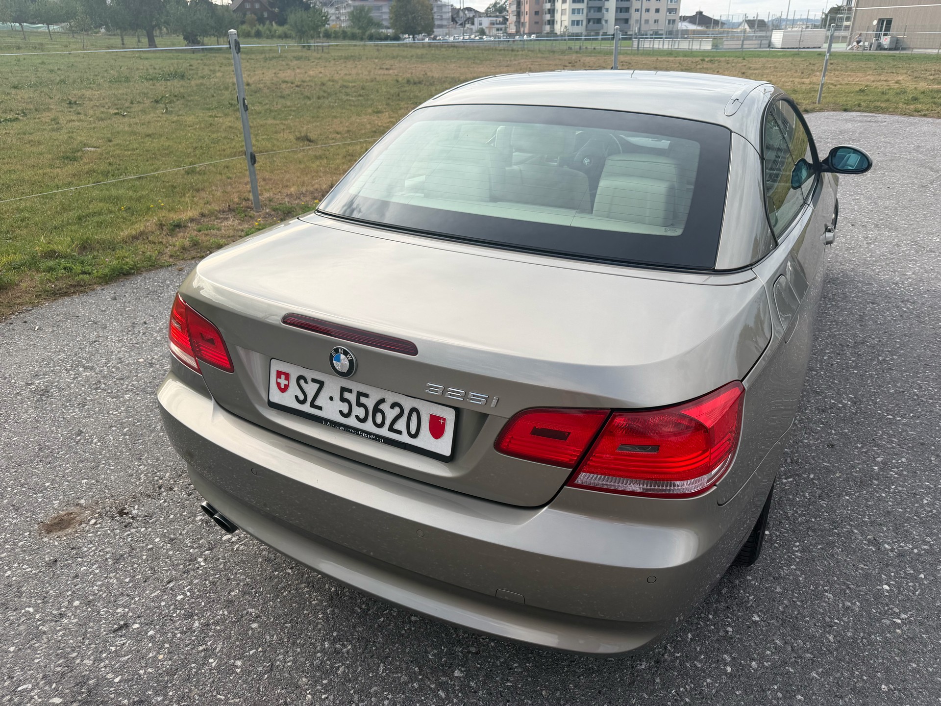 BMW 325i Cabriolet - Steptronic-image-4