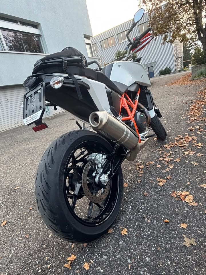 KTM 690 Duke ABS-image-2