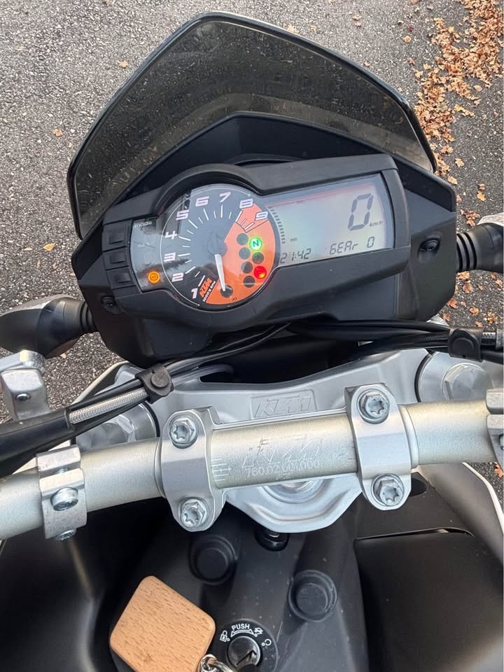 KTM 690 Duke ABS-image-4