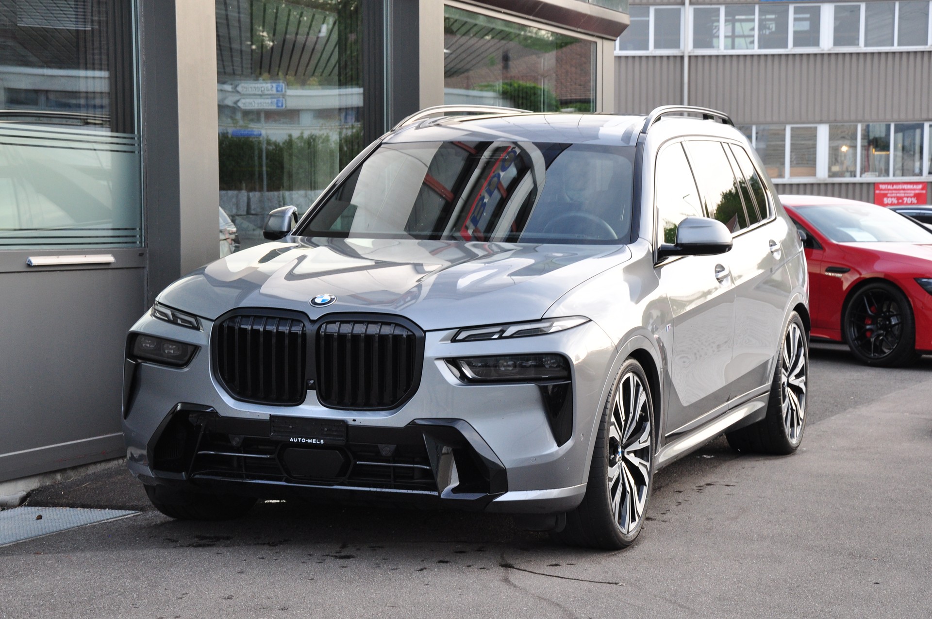 BMW X7 xDrive 48V 40d M Sport Pro Steptronic-showroom-element-3